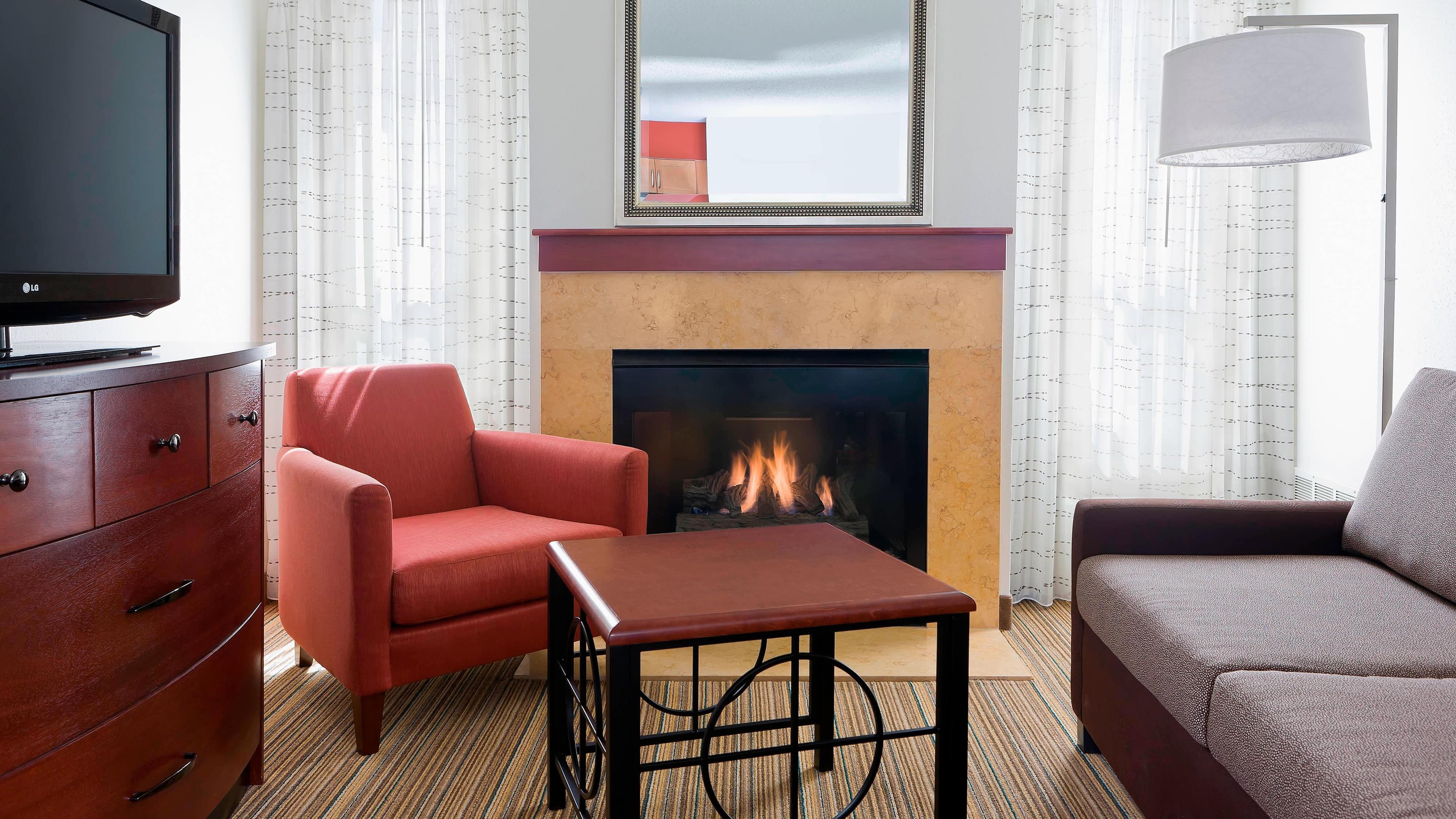 1 Bedroom Suite - Image 2