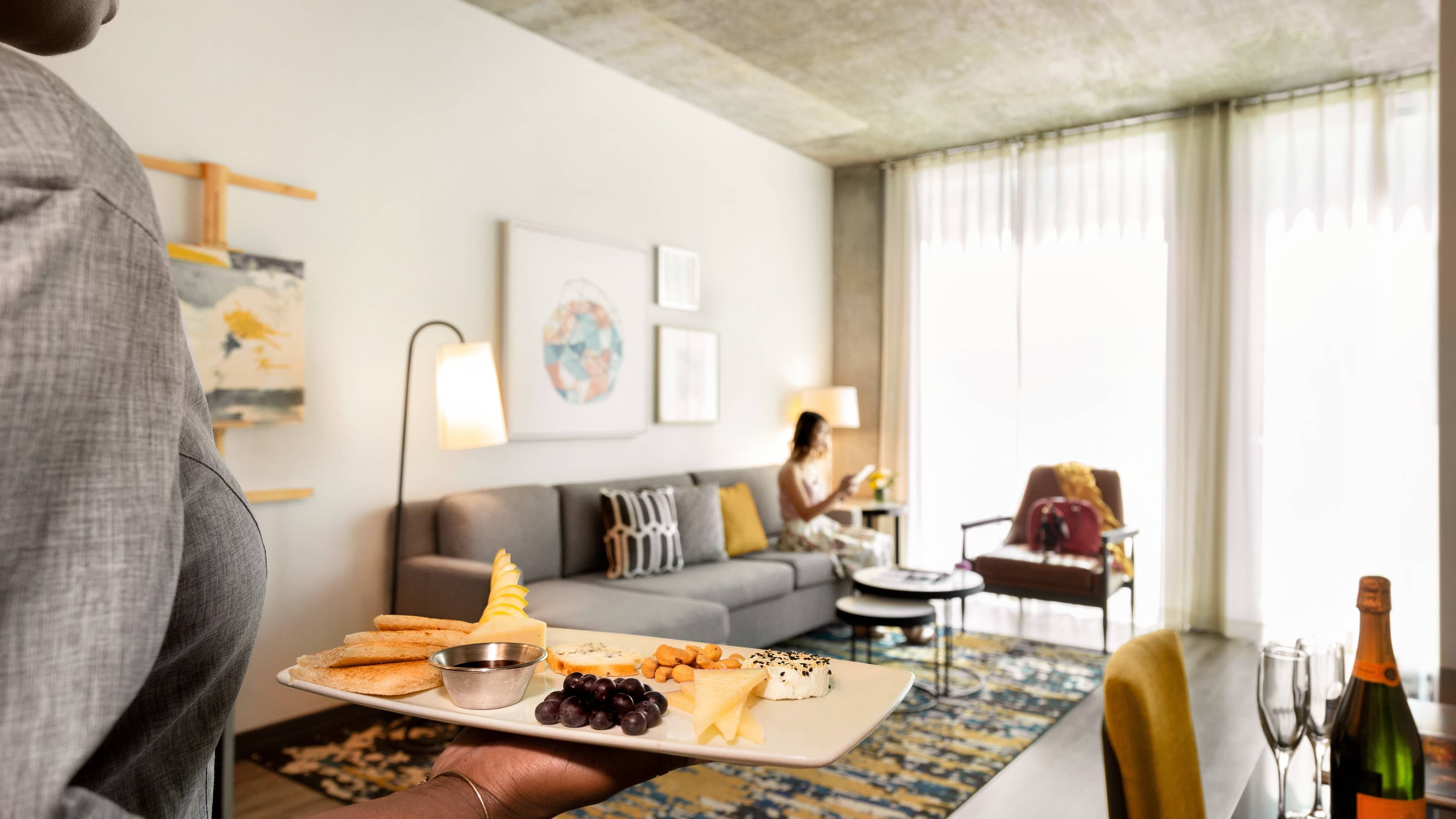 1 Bedroom Suite - Image 12