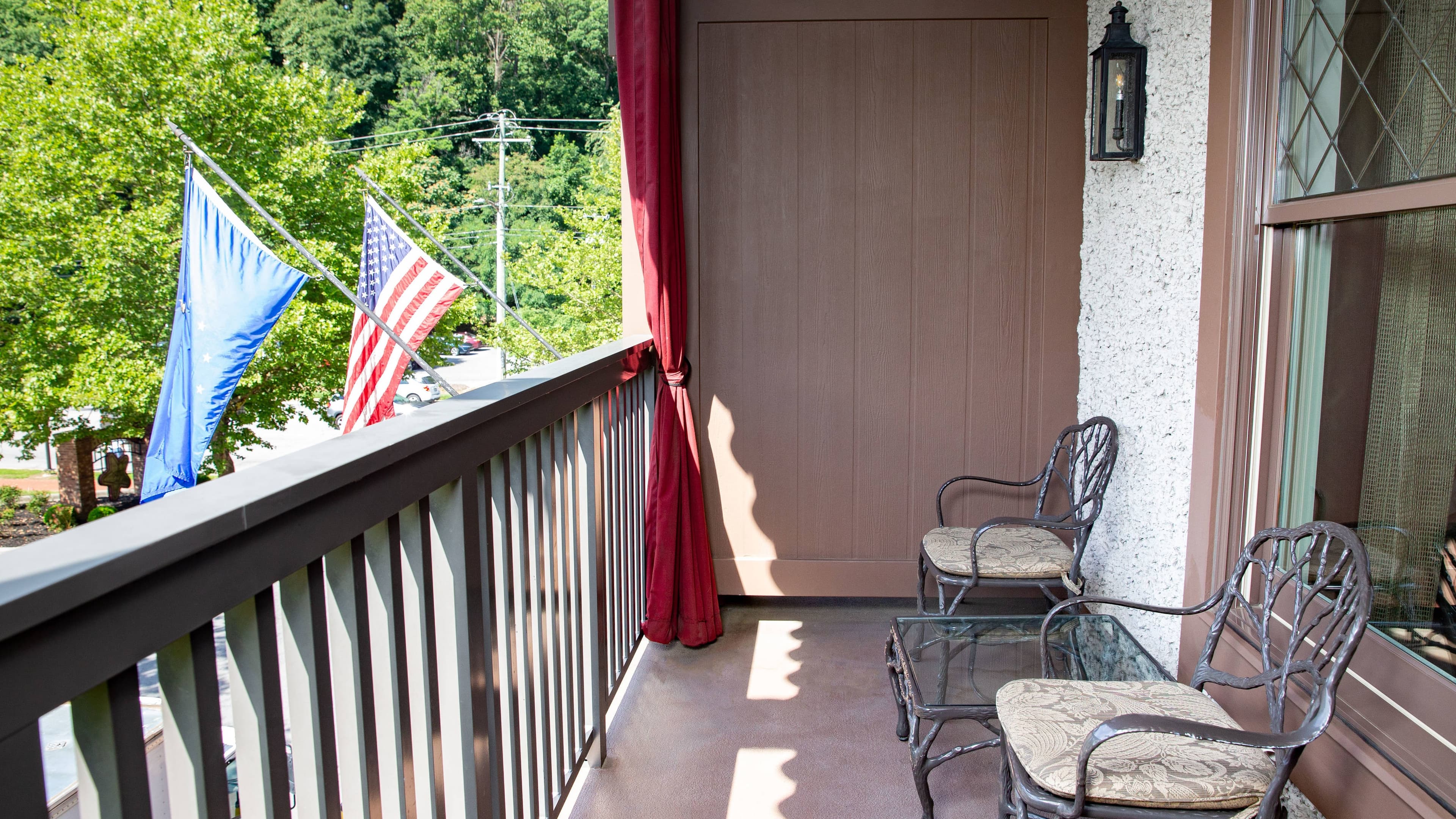 Main Building - Image 7