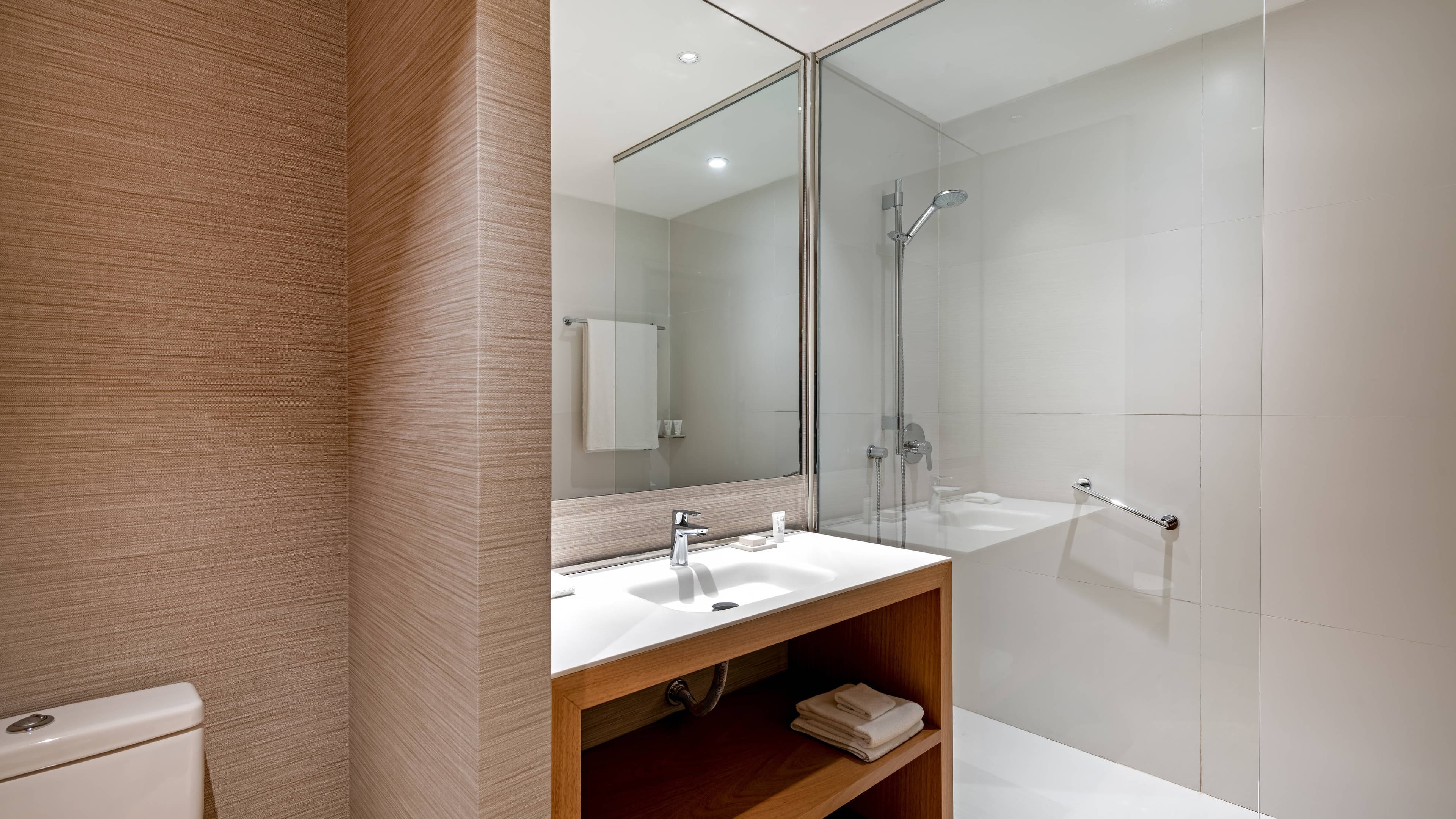 Standard King - Image 4