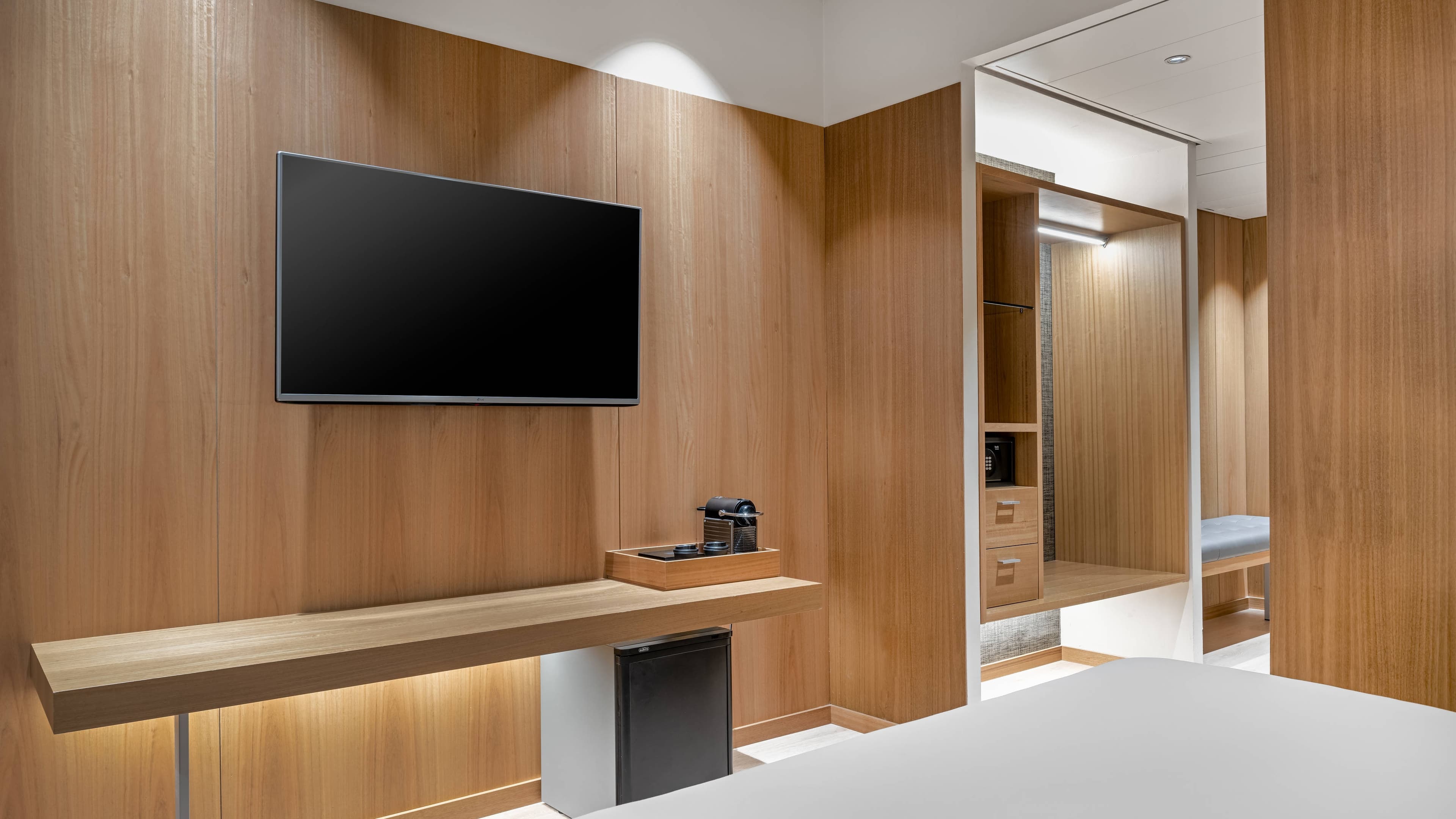 Standard King - Image 3