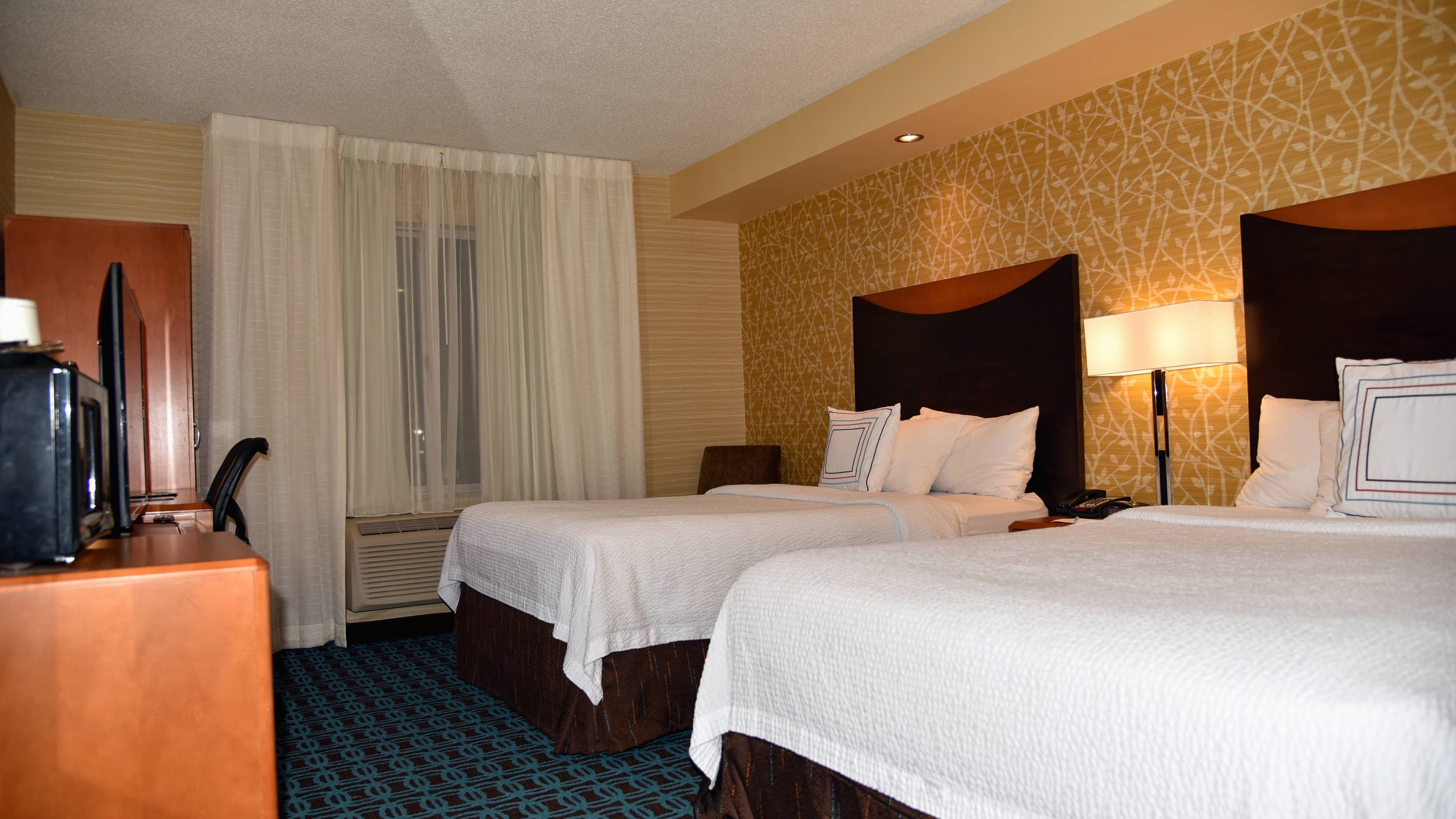 Double Beds Room - Image 1