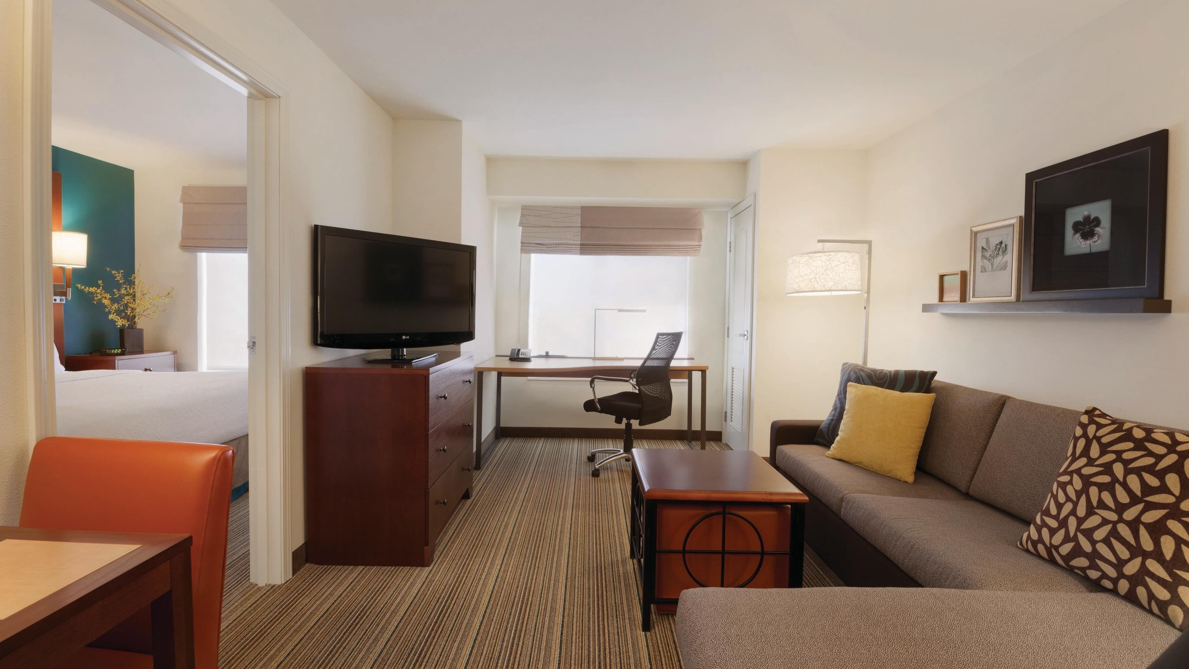 1 Bedroom Suite - Image 1
