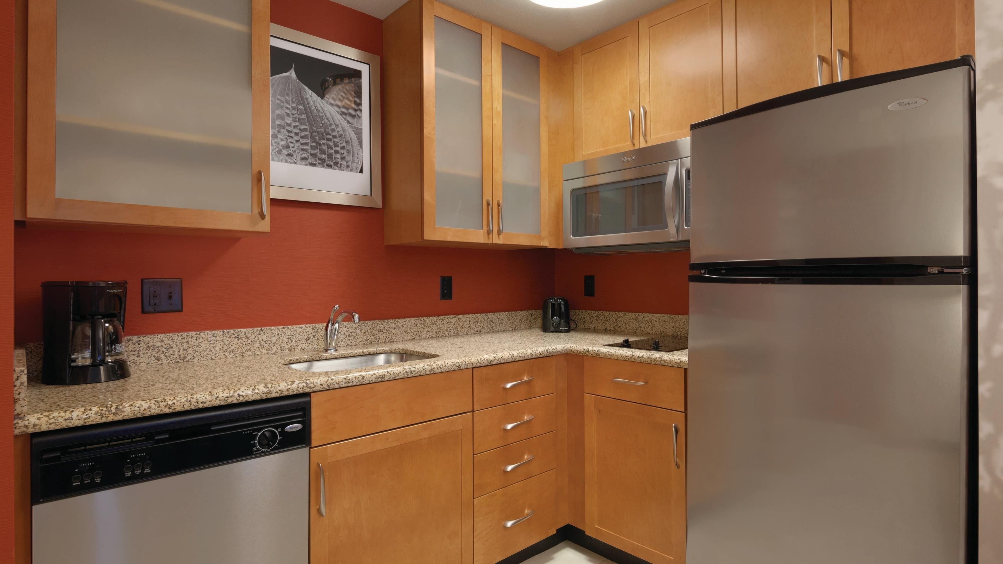 1 Bedroom Suite - Image 2