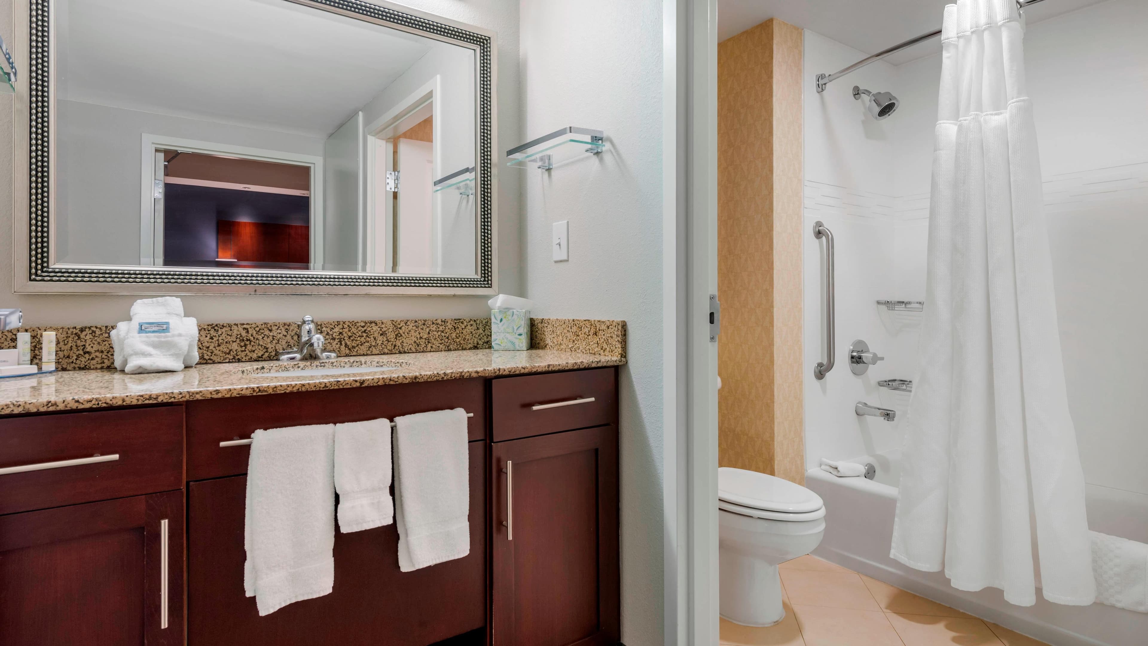 1 Bedroom Suite - Image 5