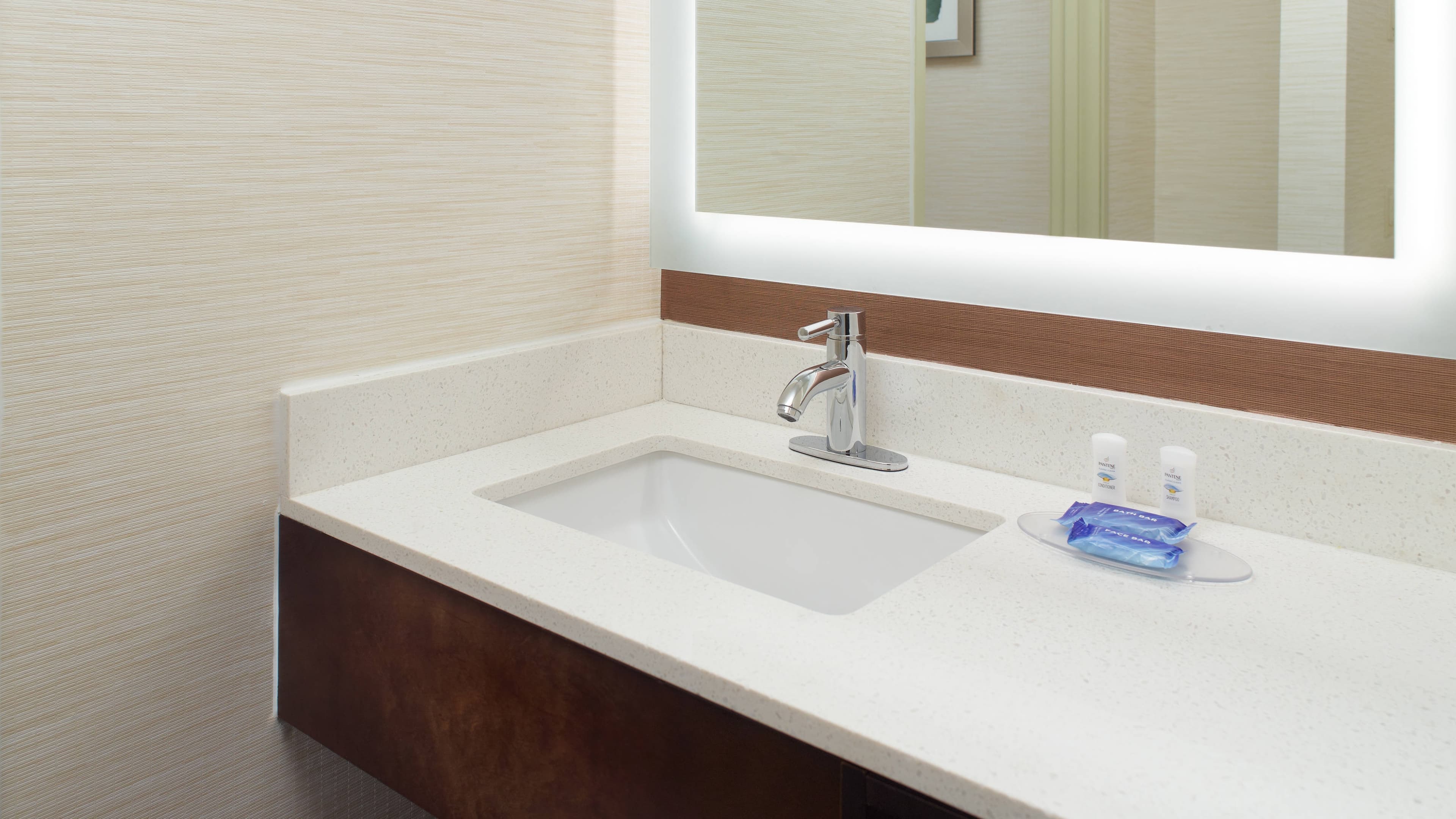 Executive Suite - Image 1