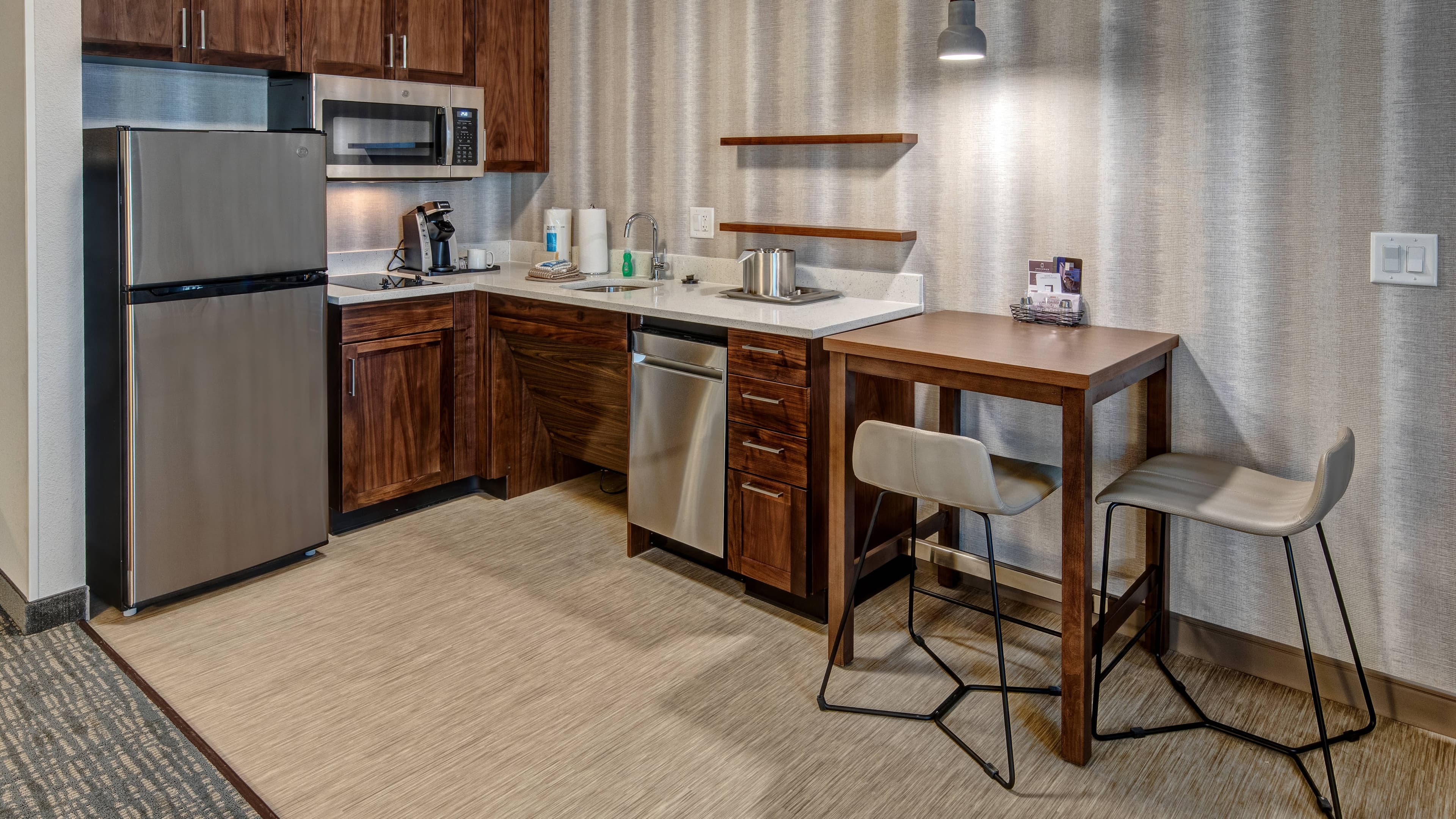 1 Bedroom Suite - Image 7