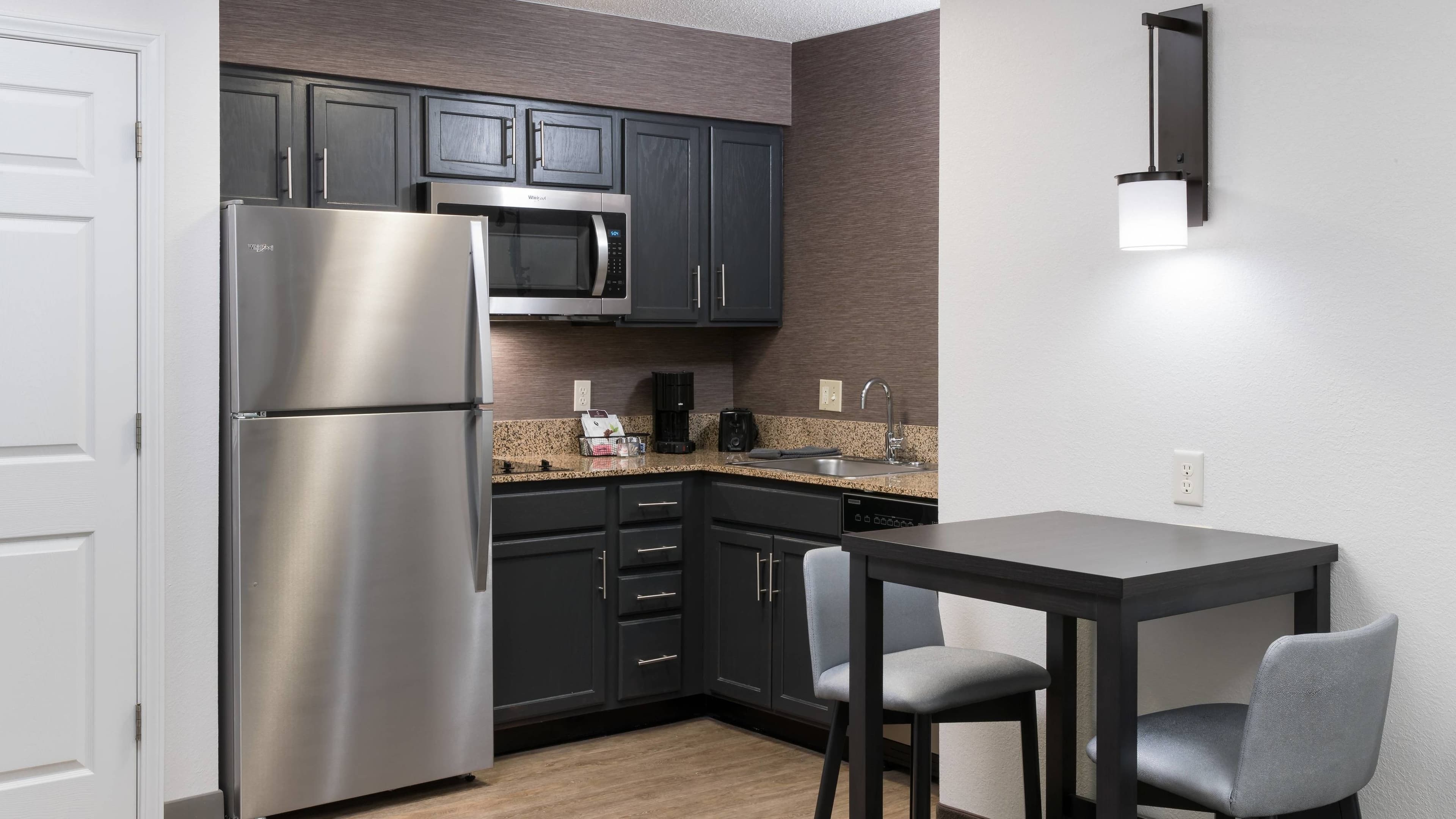 1 Bedroom Suite - Image 3