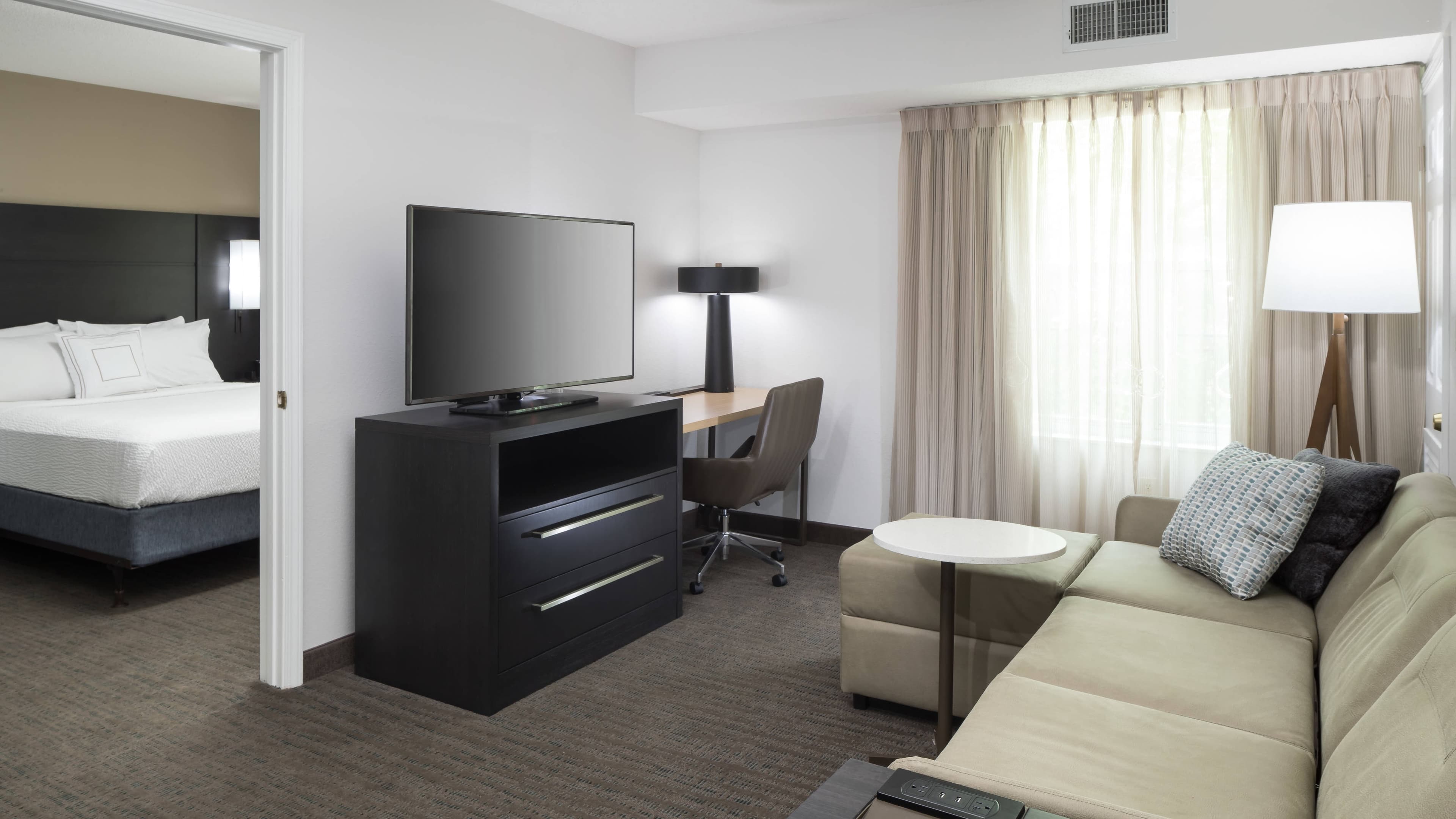 1 Bedroom Suite - Image 1