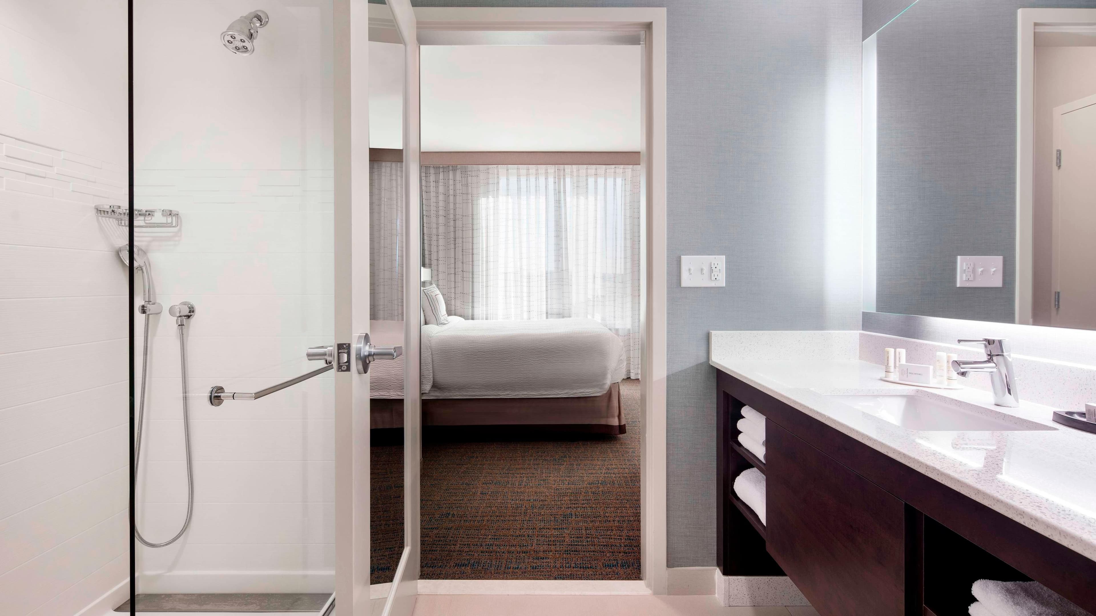 King Studio Suite - Image 5