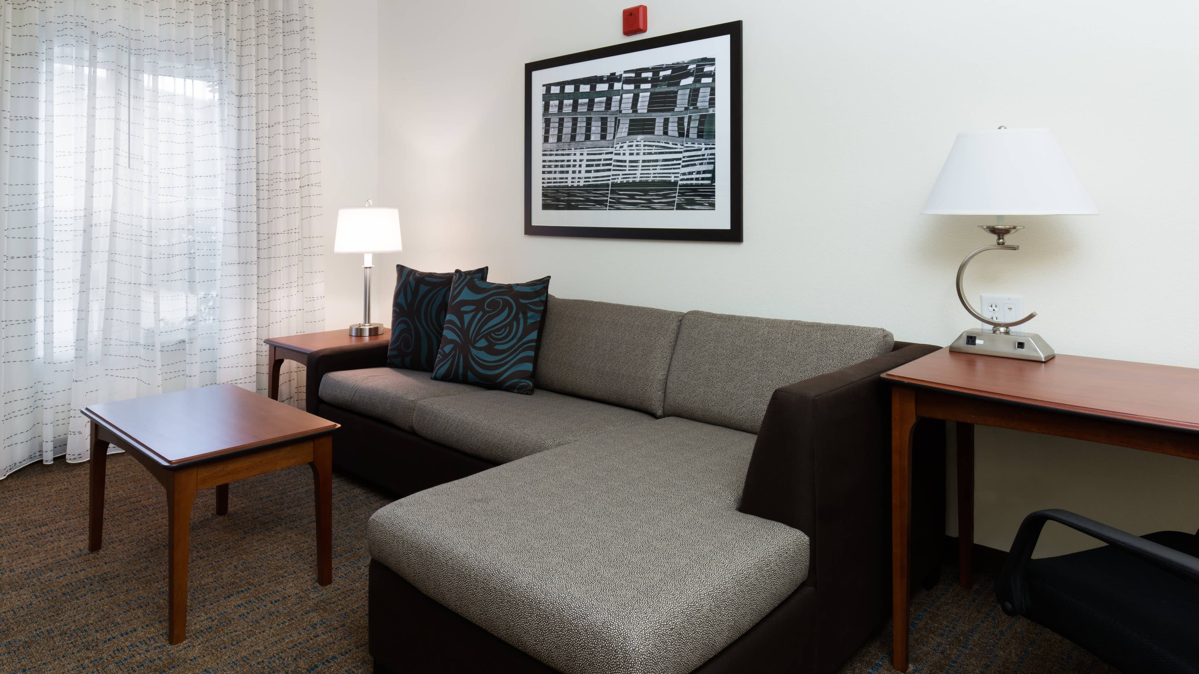 1 Bedroom Suite - Image 2