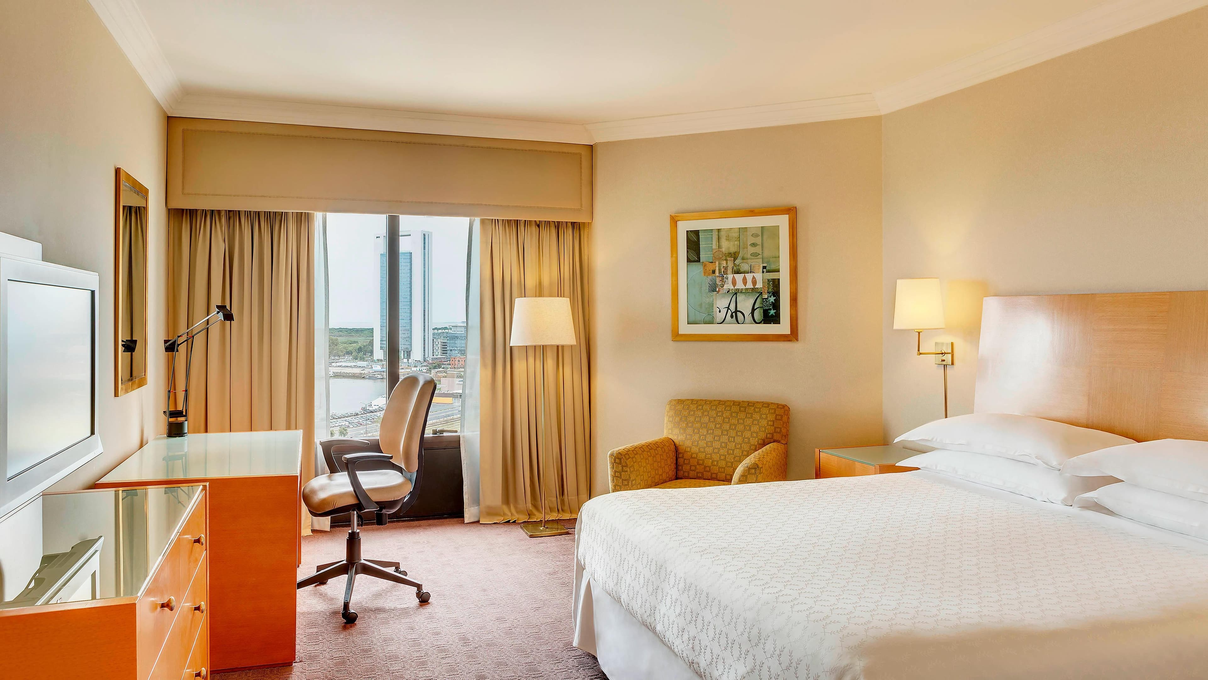 Classic King Room - Image 1