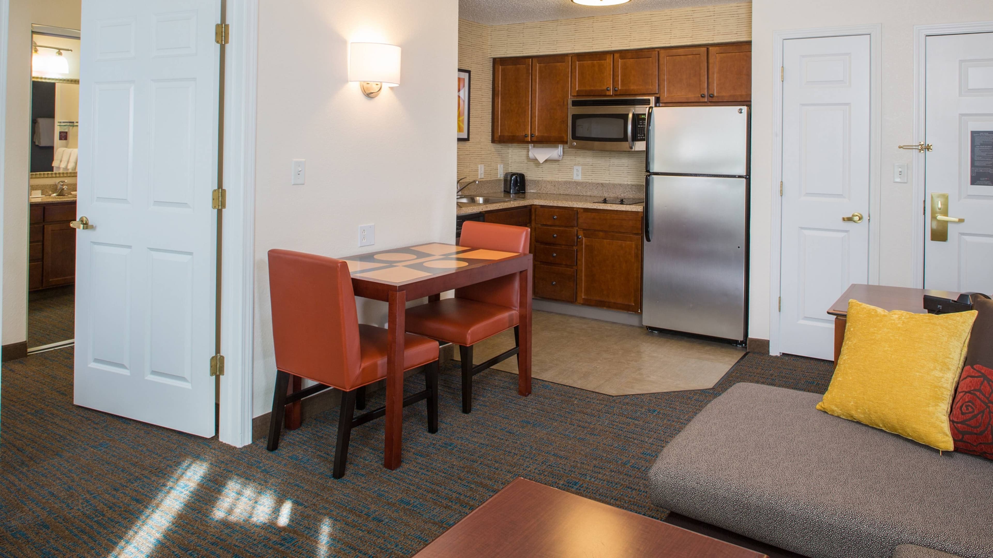 1 Bedroom Suite - Image 2