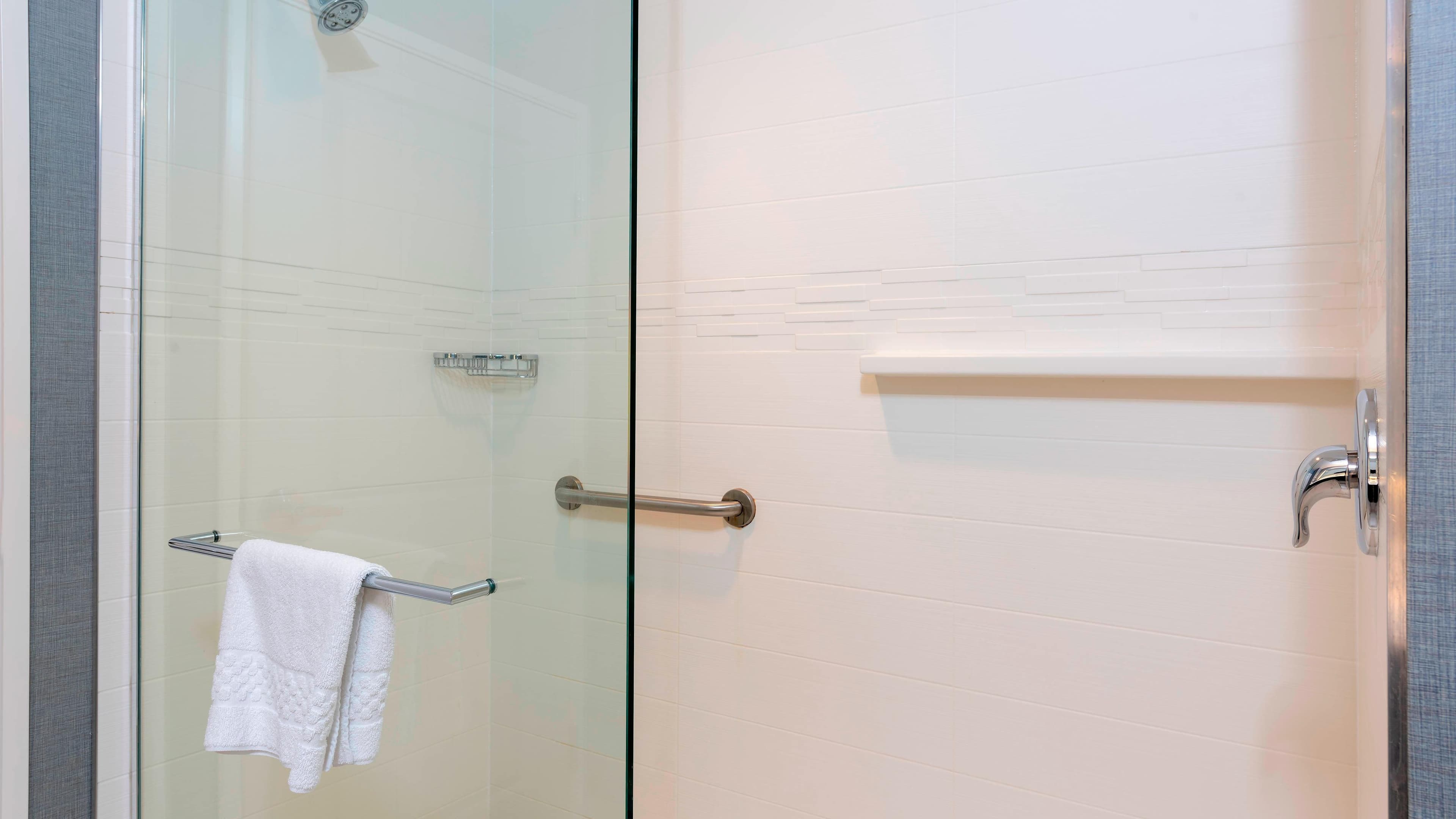 1 Bedroom Suite - Image 7