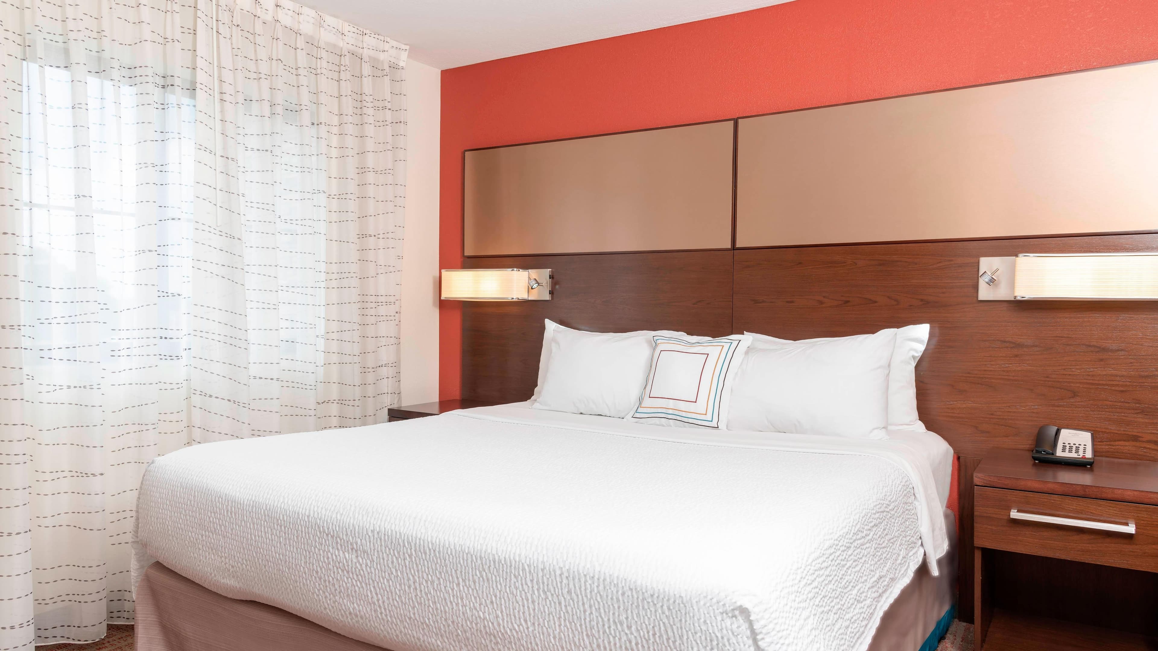 1 Bedroom Suite - Image 3