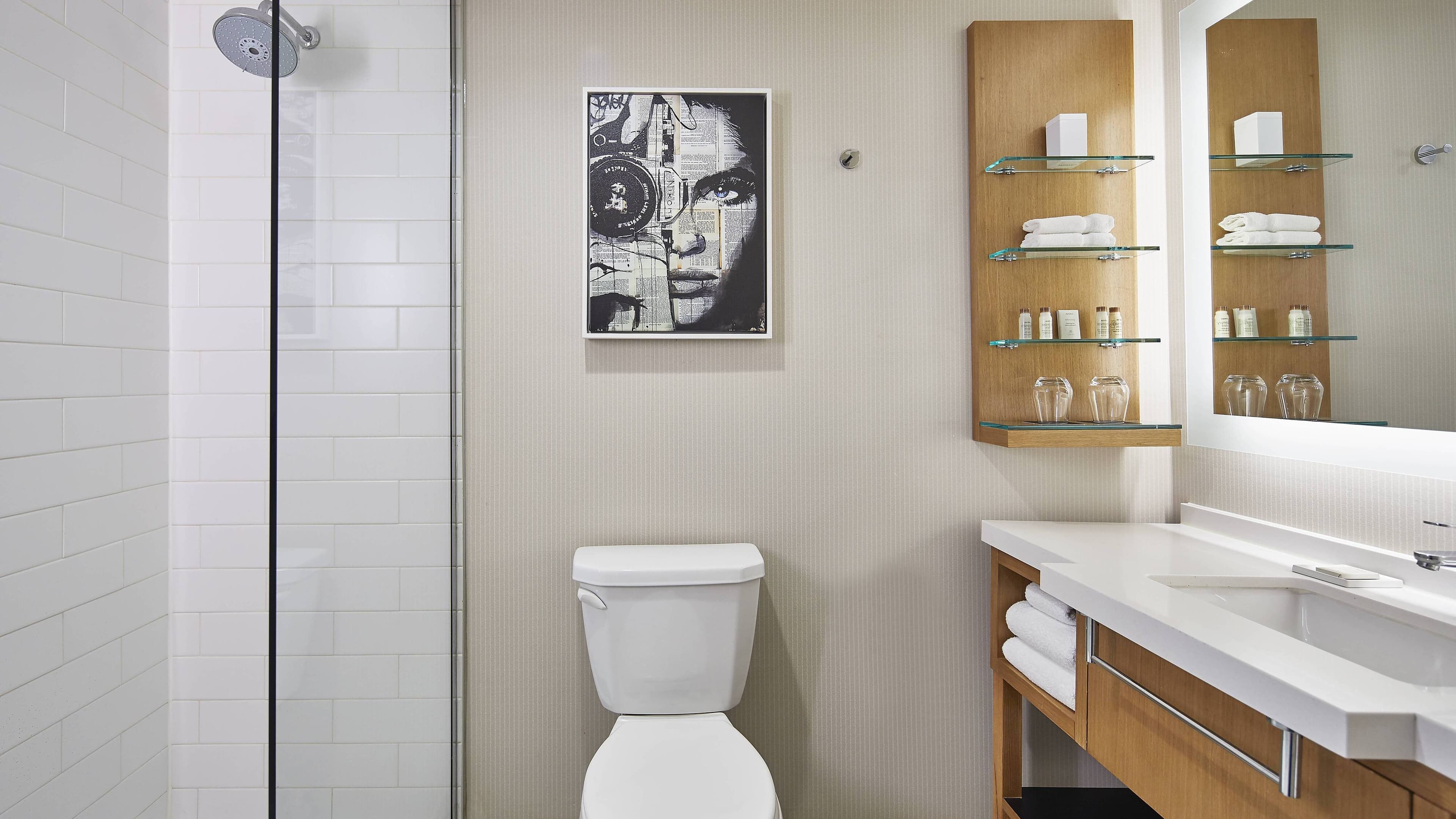 1 Bedroom Suite - Image 7