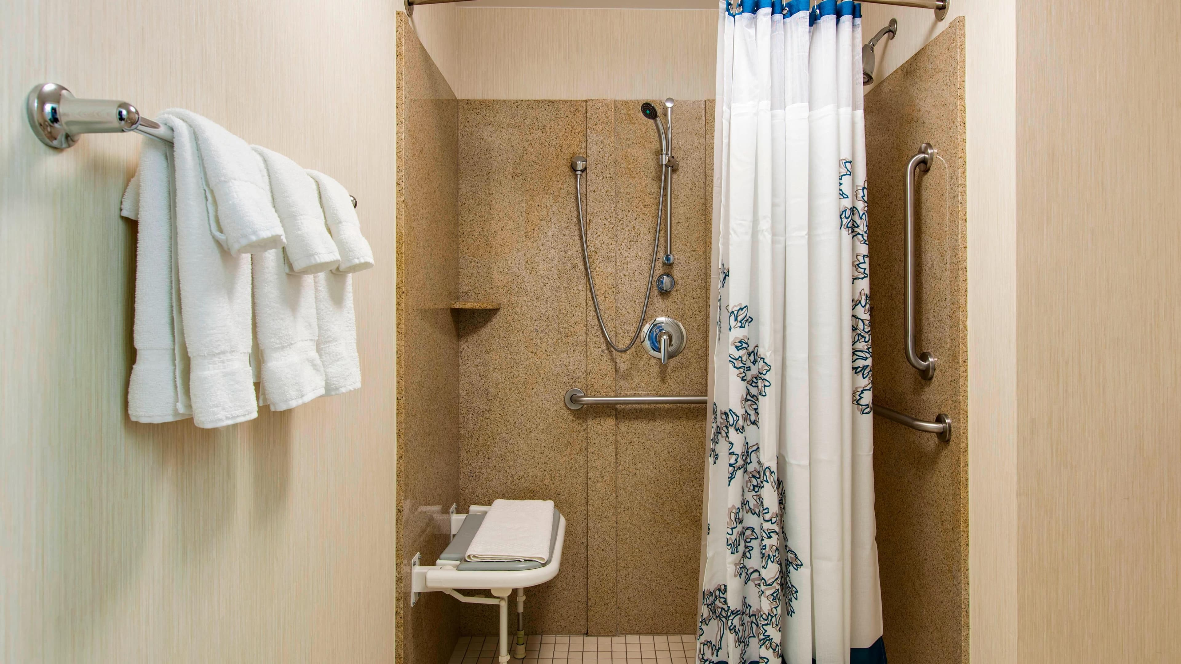 1 Bedroom Suite - Image 4