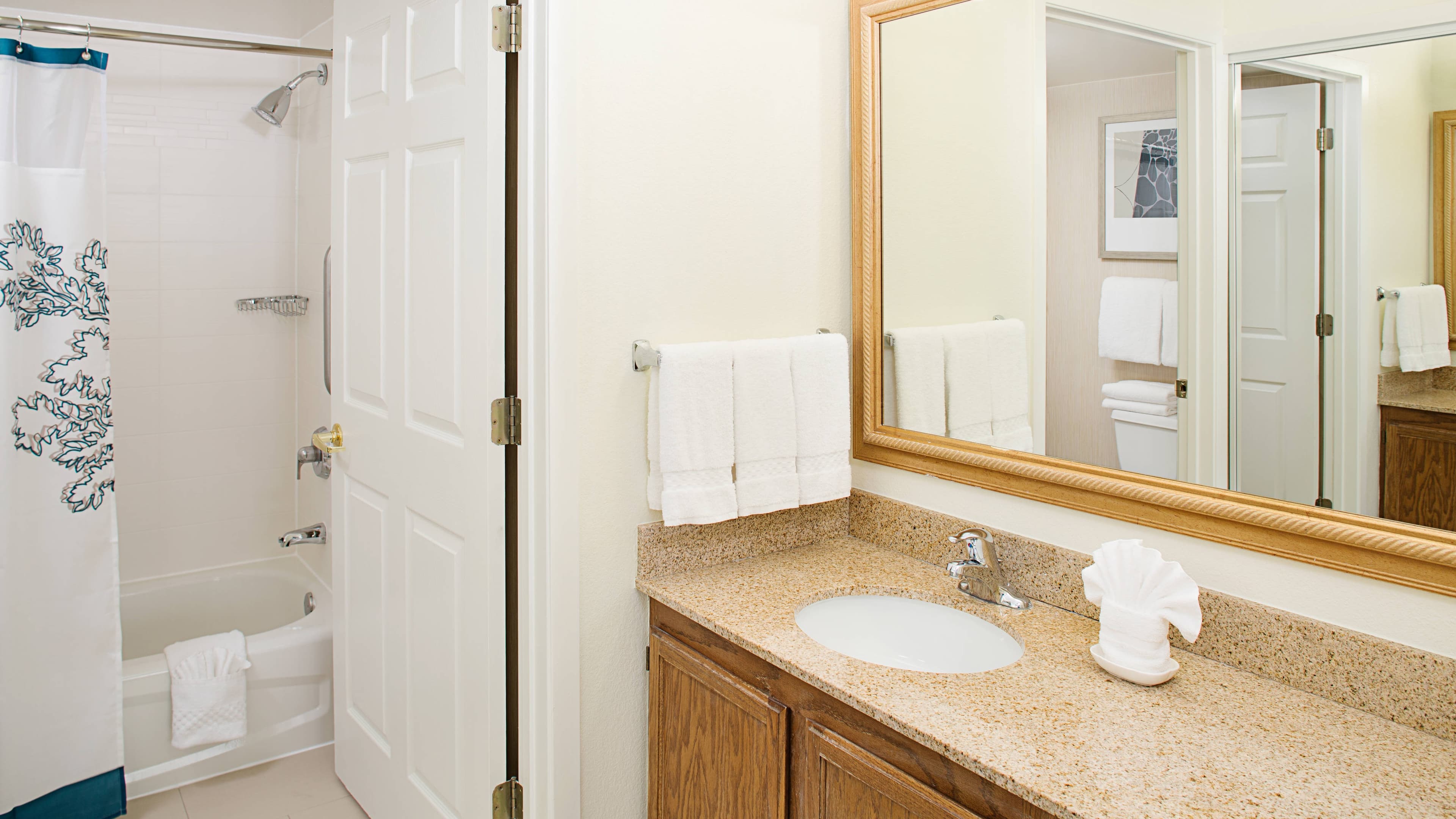 1 Bedroom Suite - Image 3