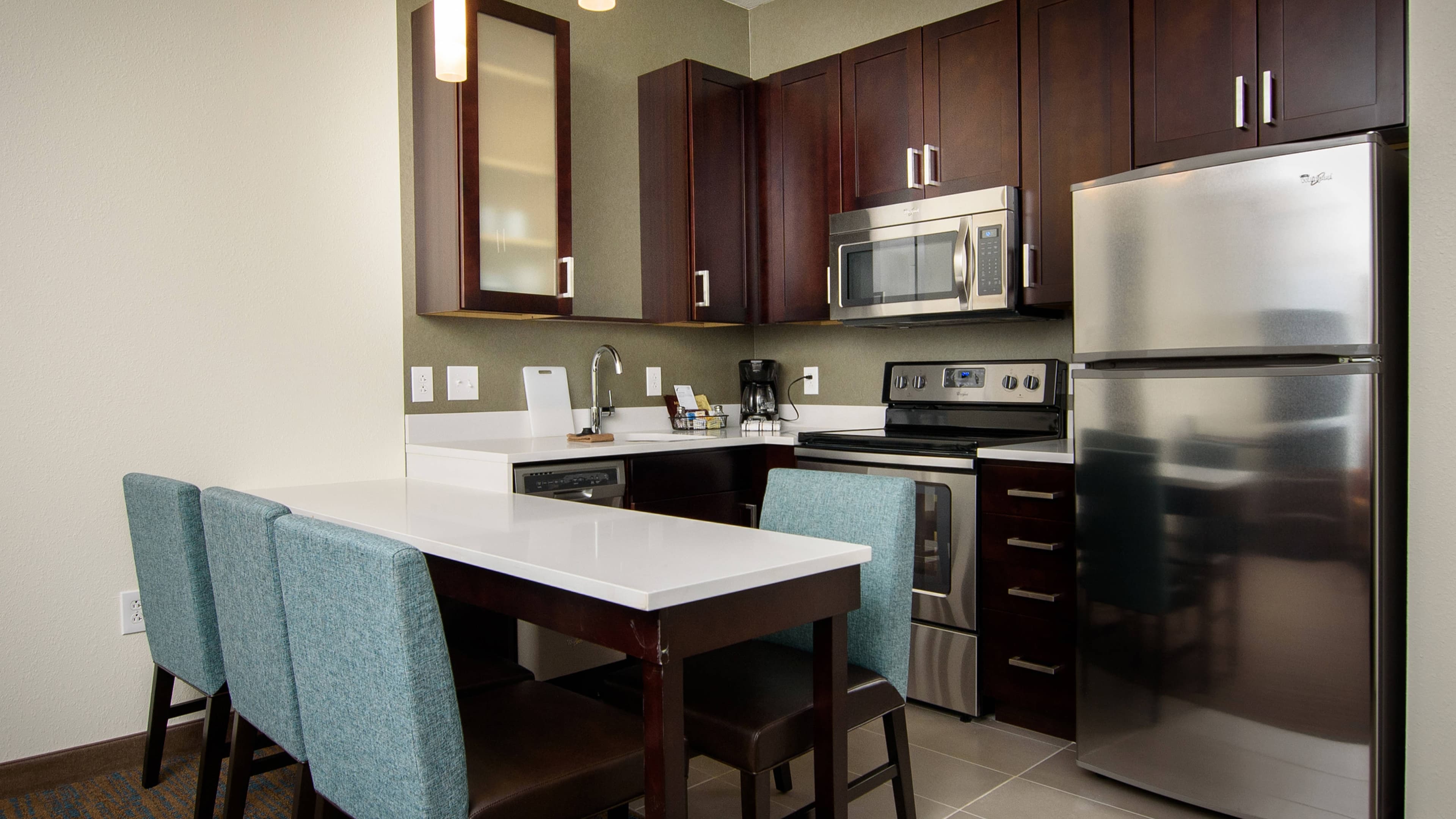 1 Bedroom Suite - Image 2