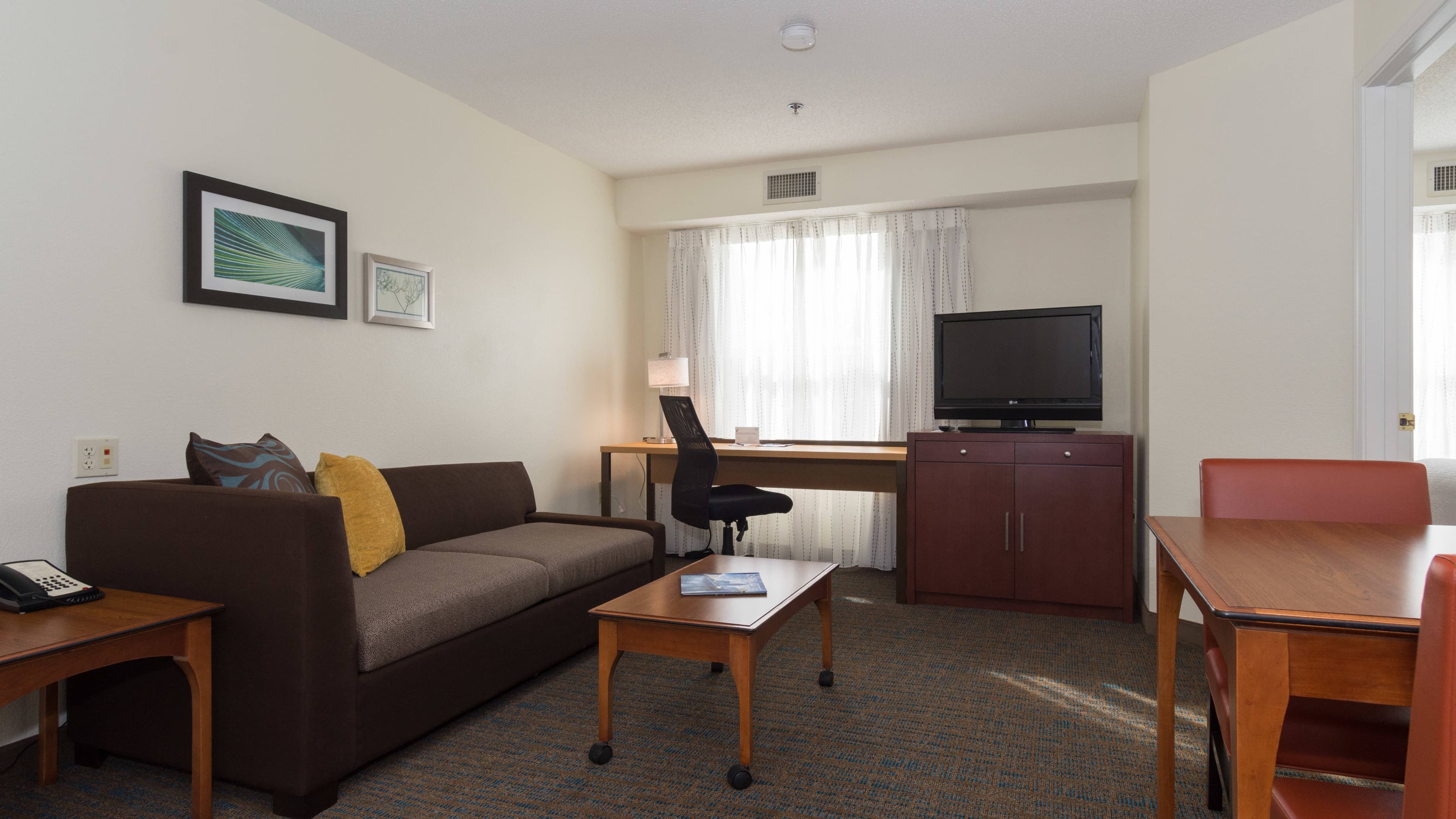 One Bedroom King Suite - Image 2