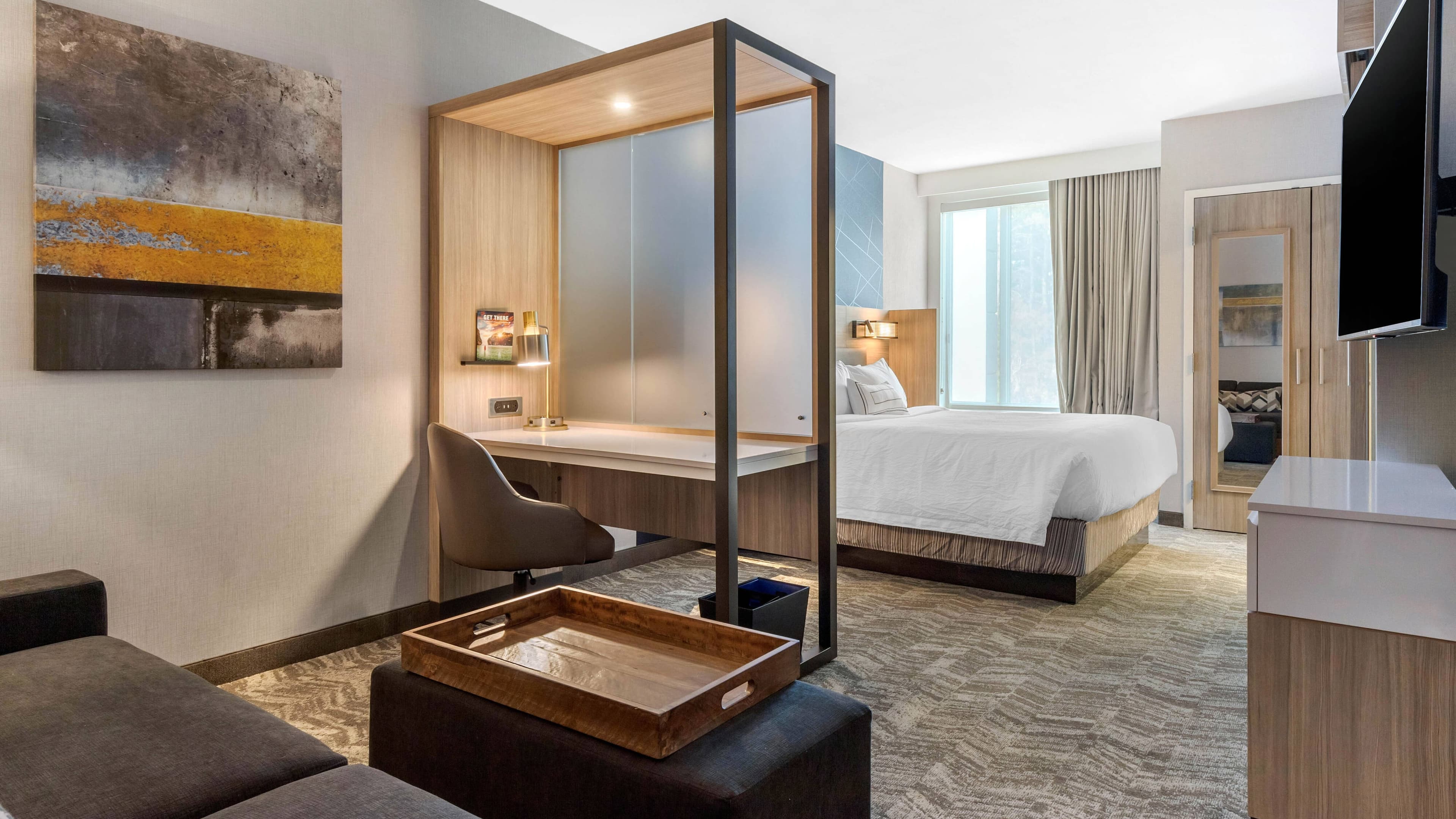 One King Bedroom Suite - Image 1