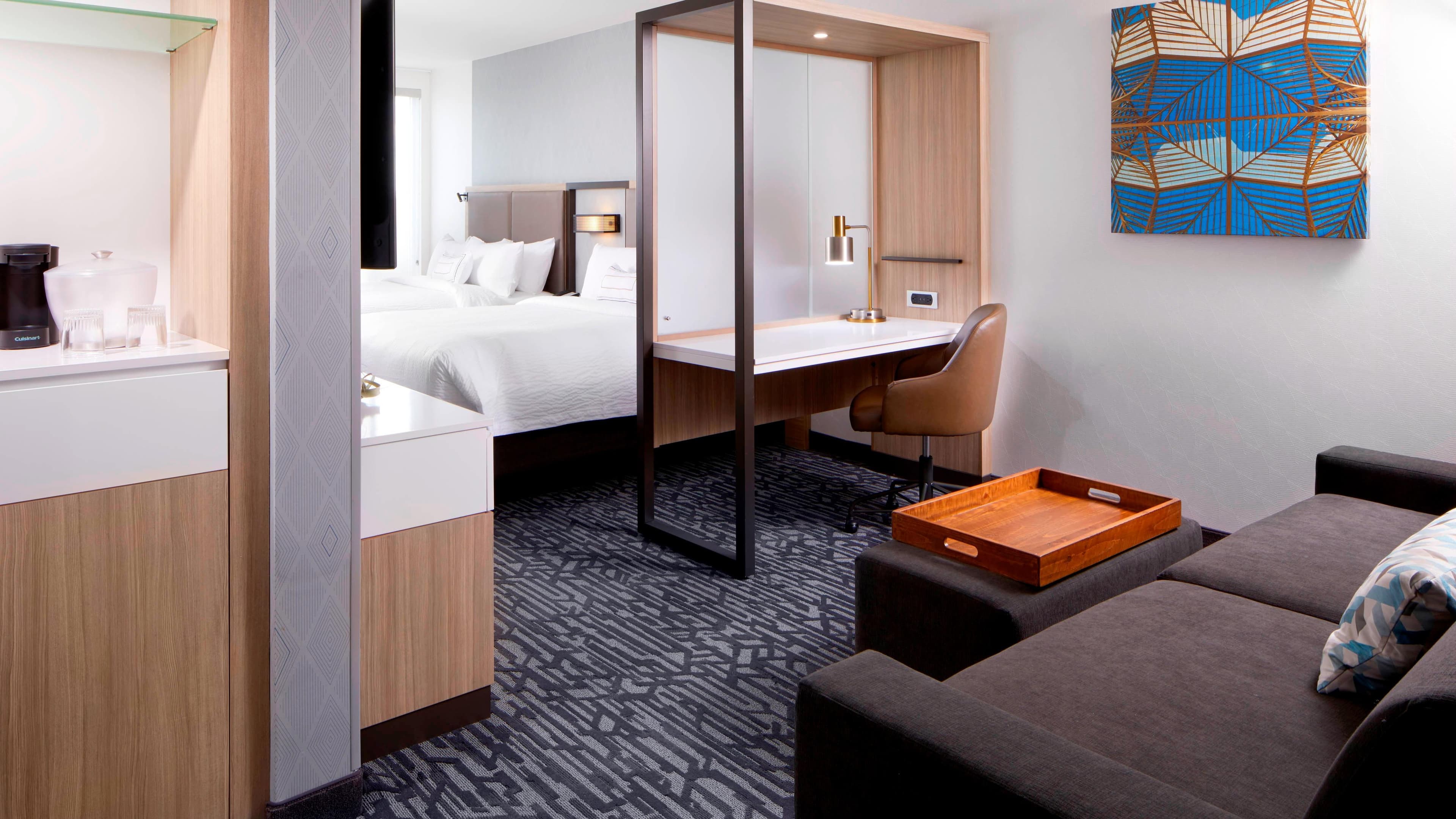 2 Queens Trundle Bed - Image 1