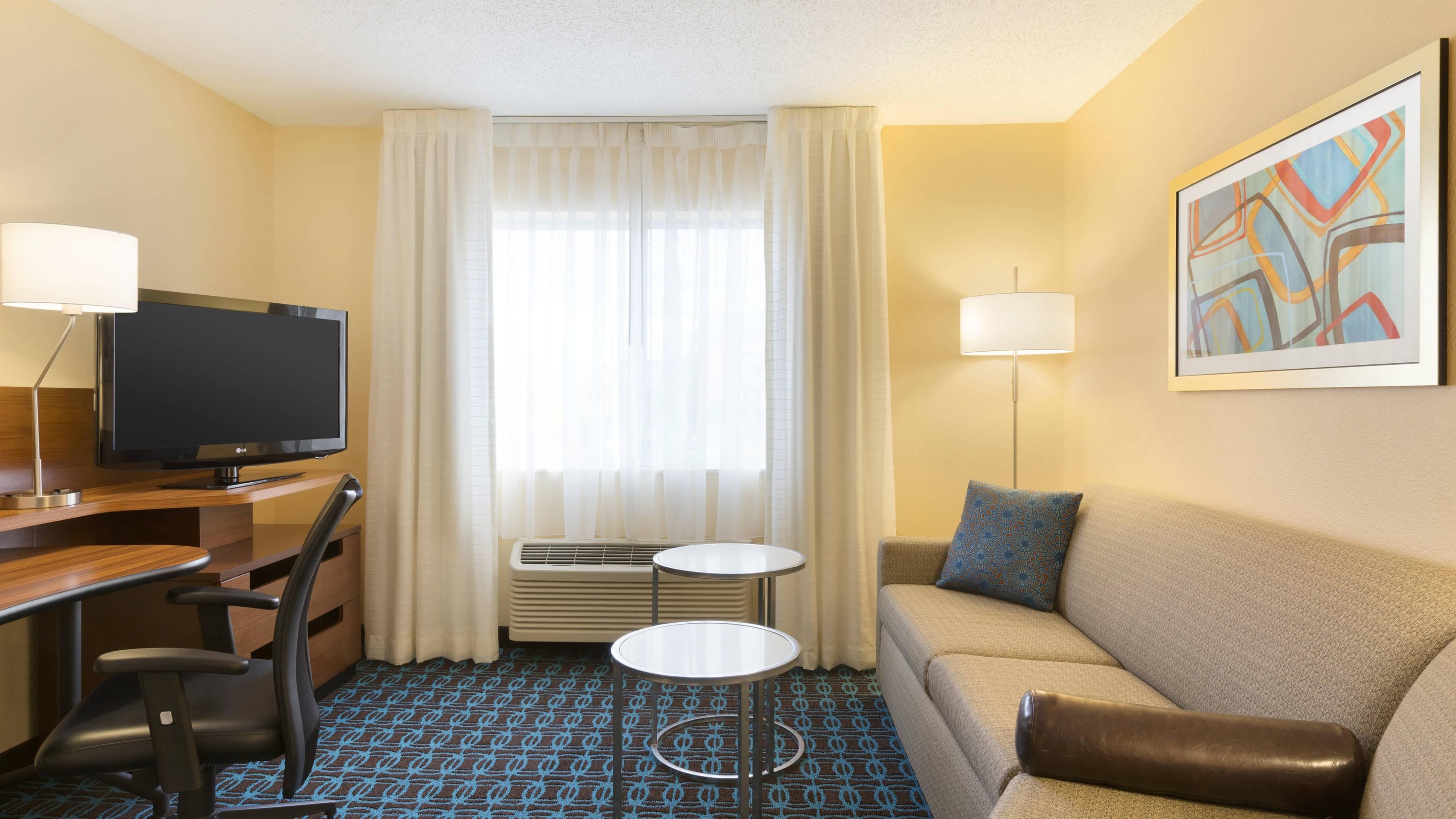 Executive Suite - Image 2