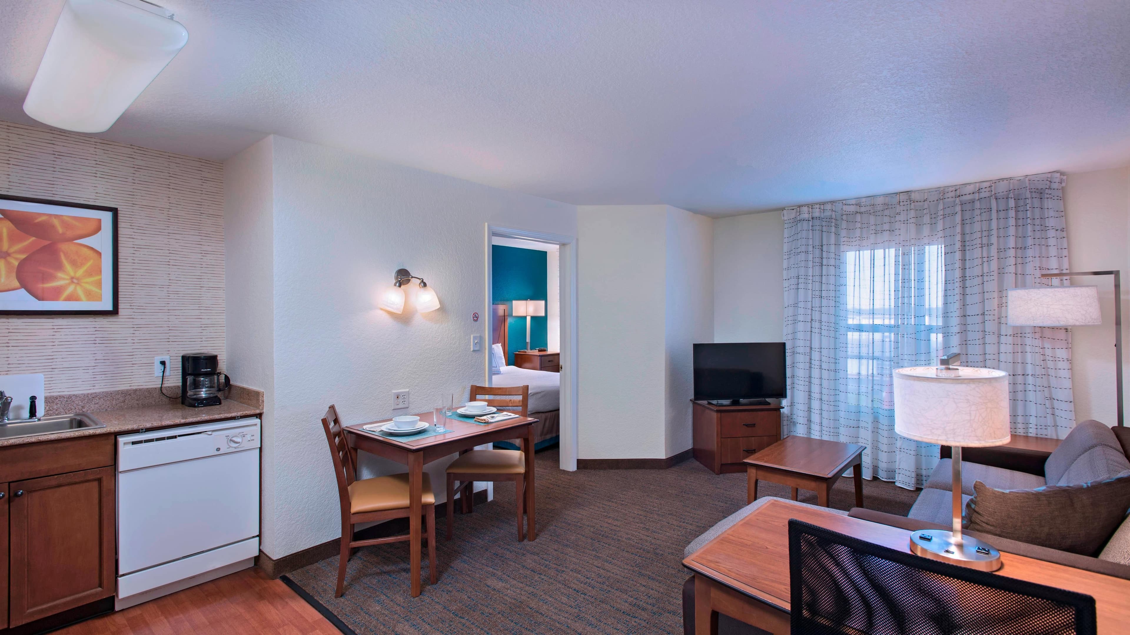 1 Bedroom Suite - Image 3