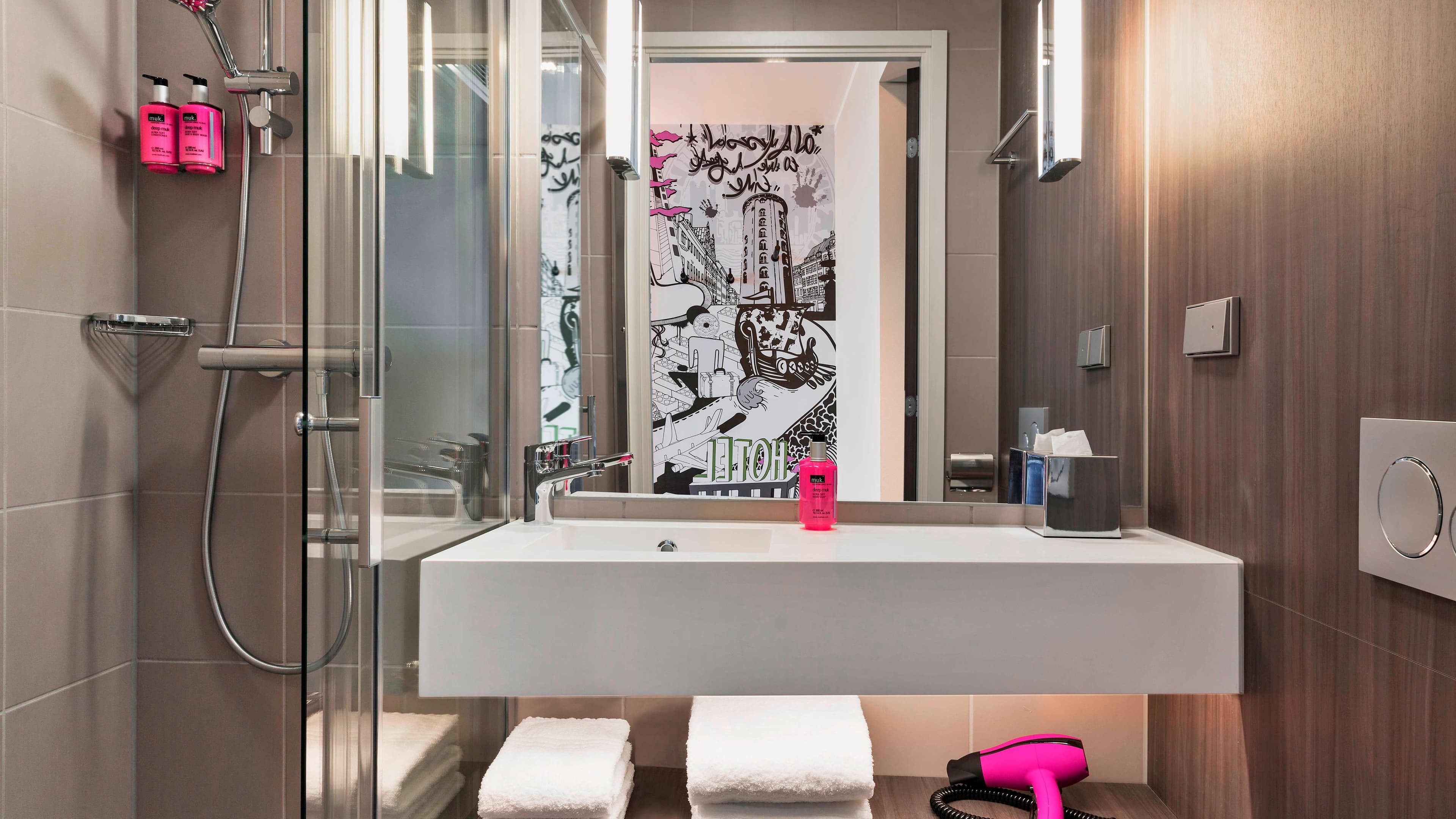 Moxy Queen Sleeper - Image 8