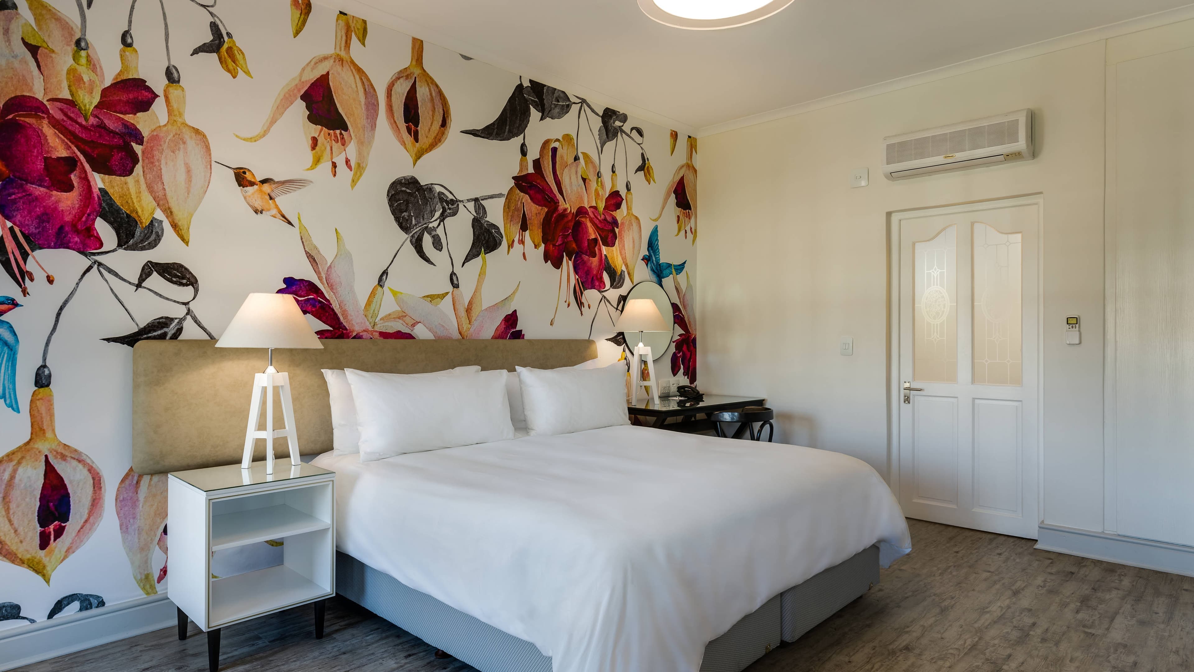 Deluxe Guest room - Image 3