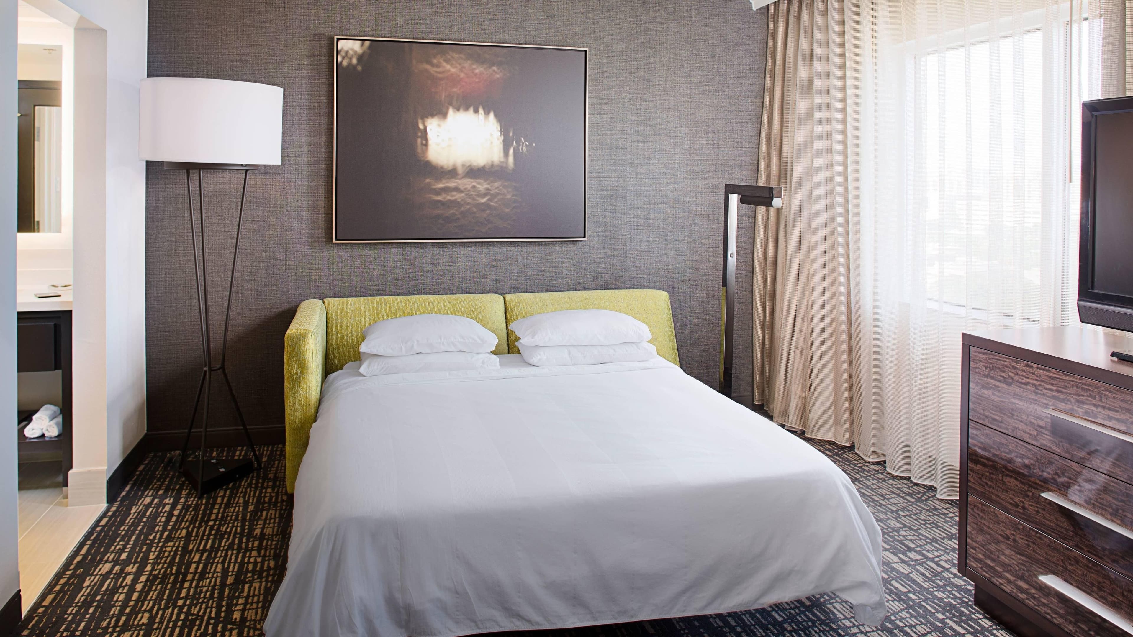 1 Bedroom Suite - Image 5