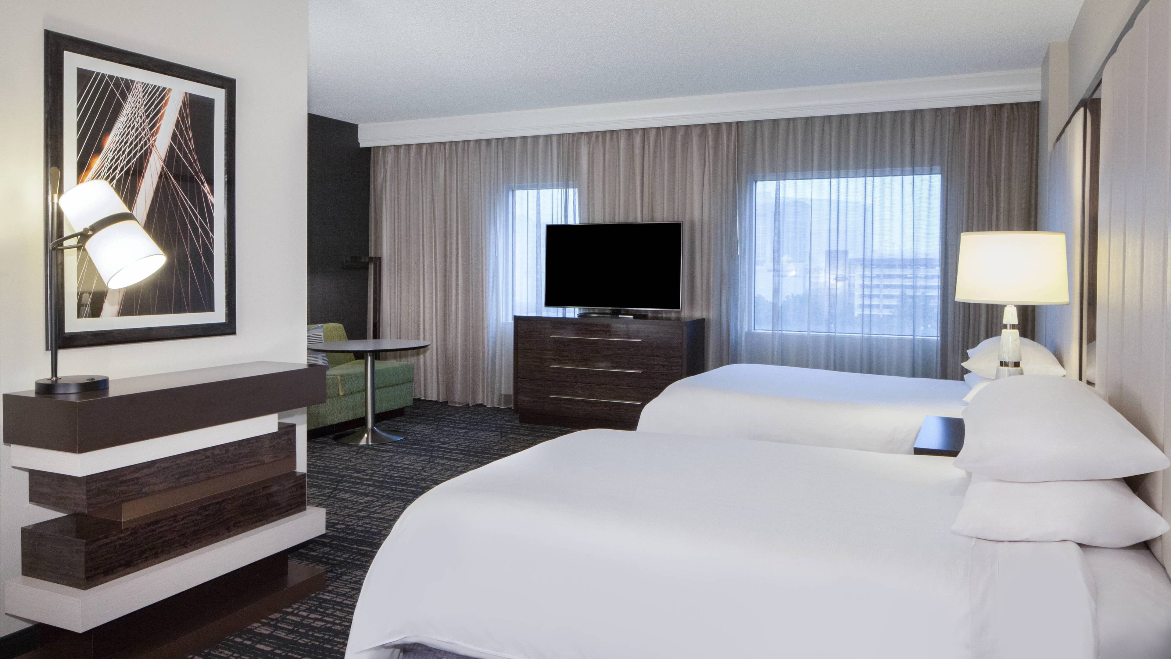 1 Bedroom Suite - Image 1