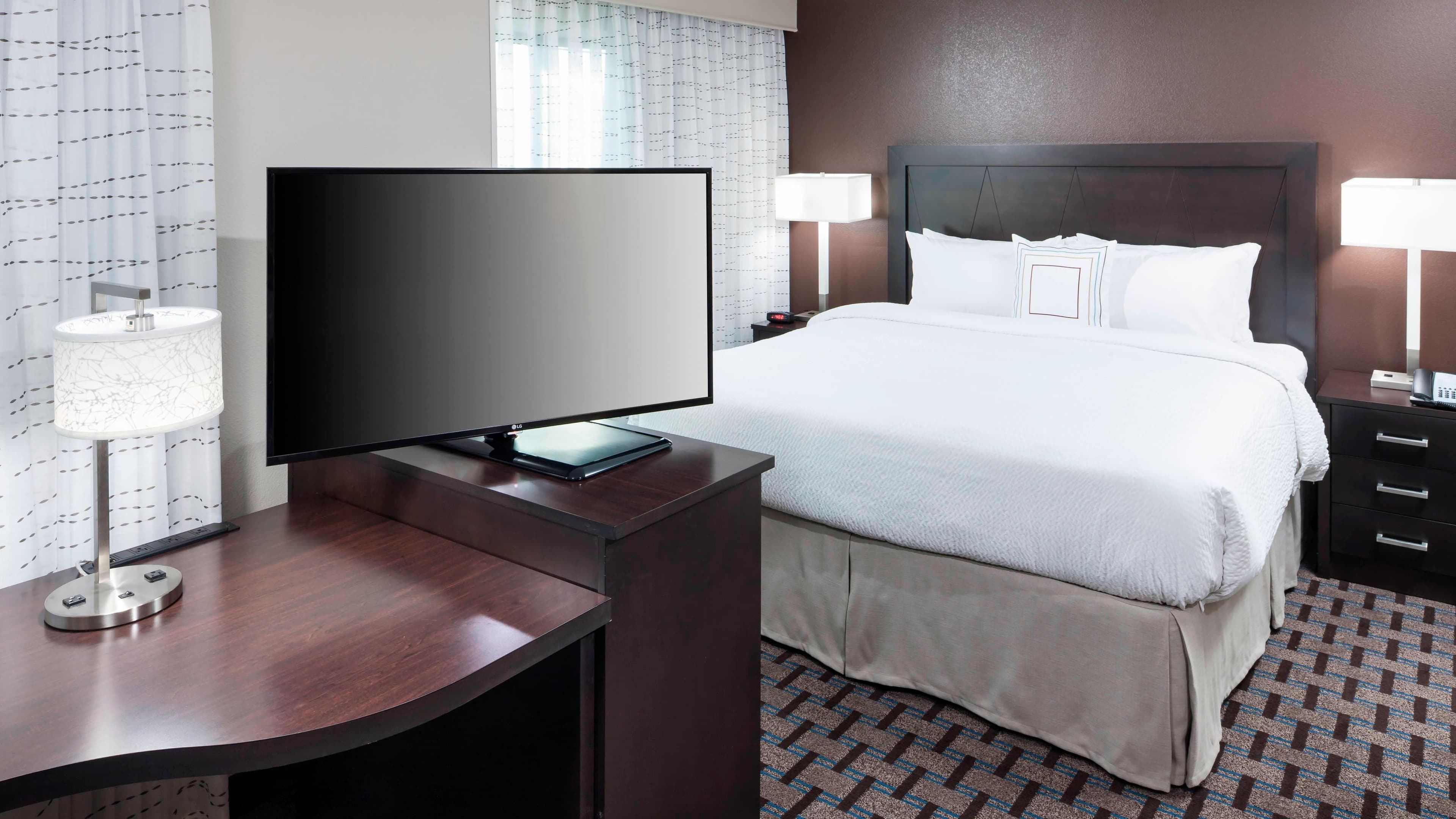 King Studio Suite - Image 3