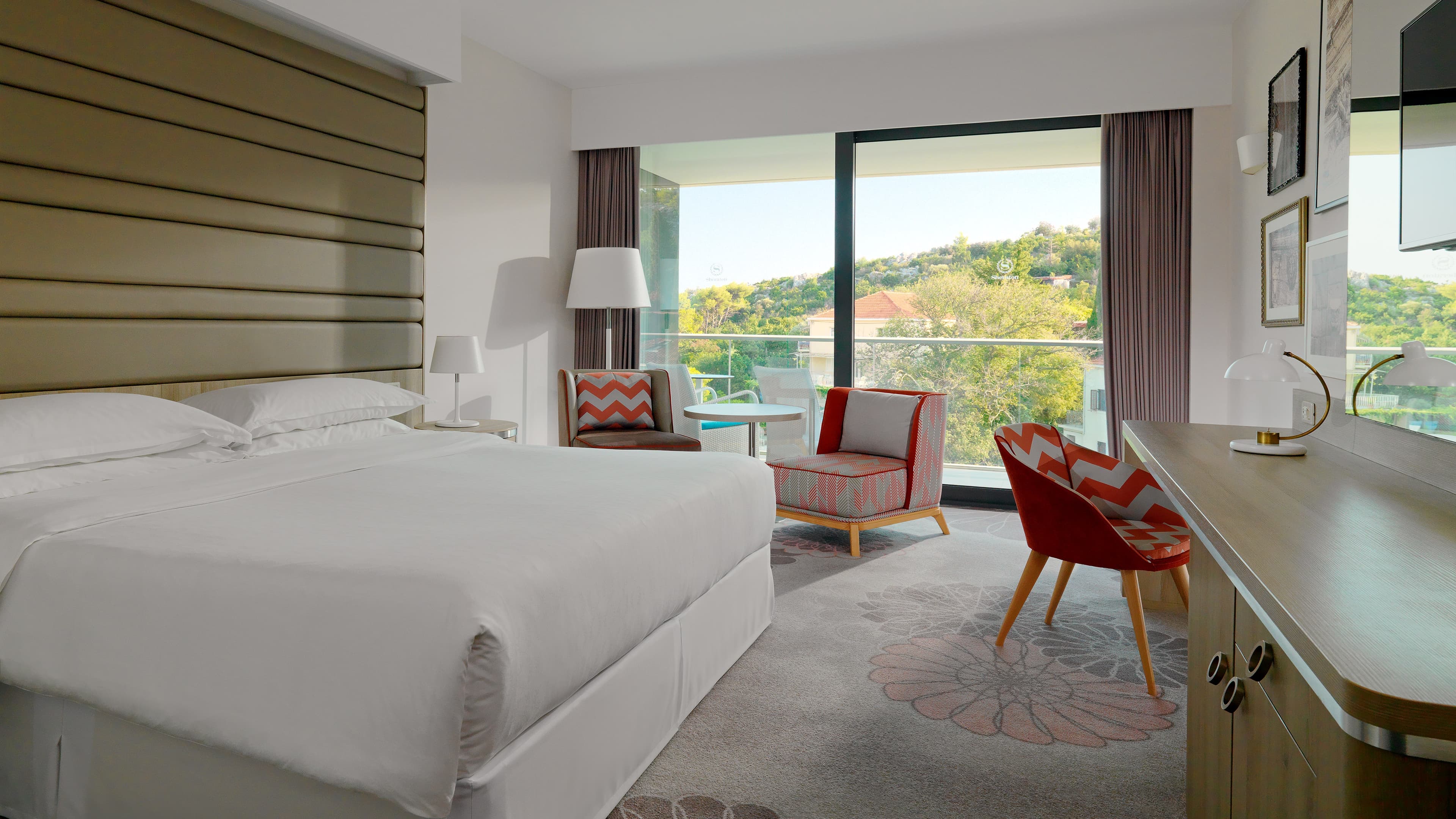 Classic King Room - Image 1