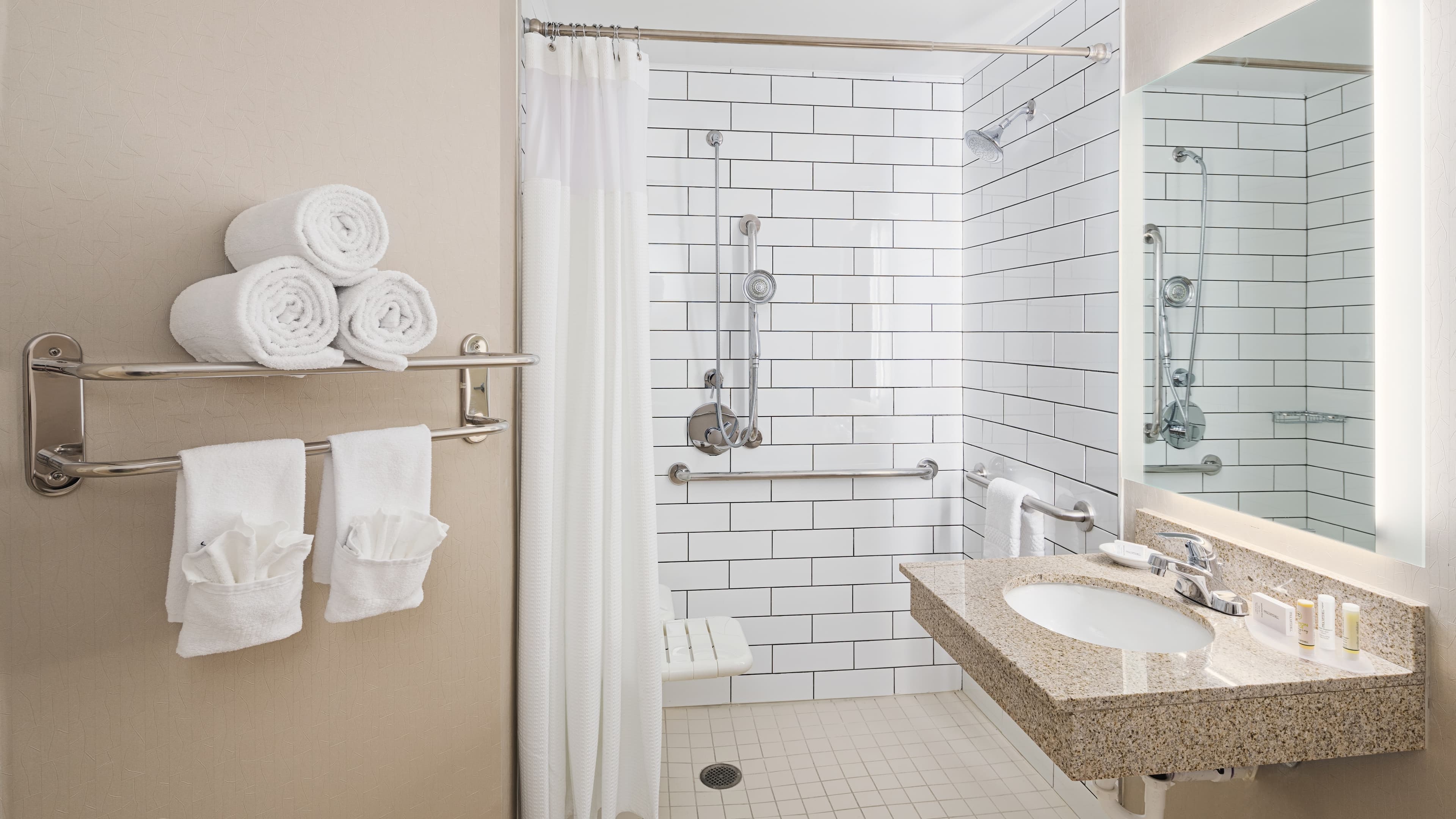 1 Bedroom Studio Suite - Image 8