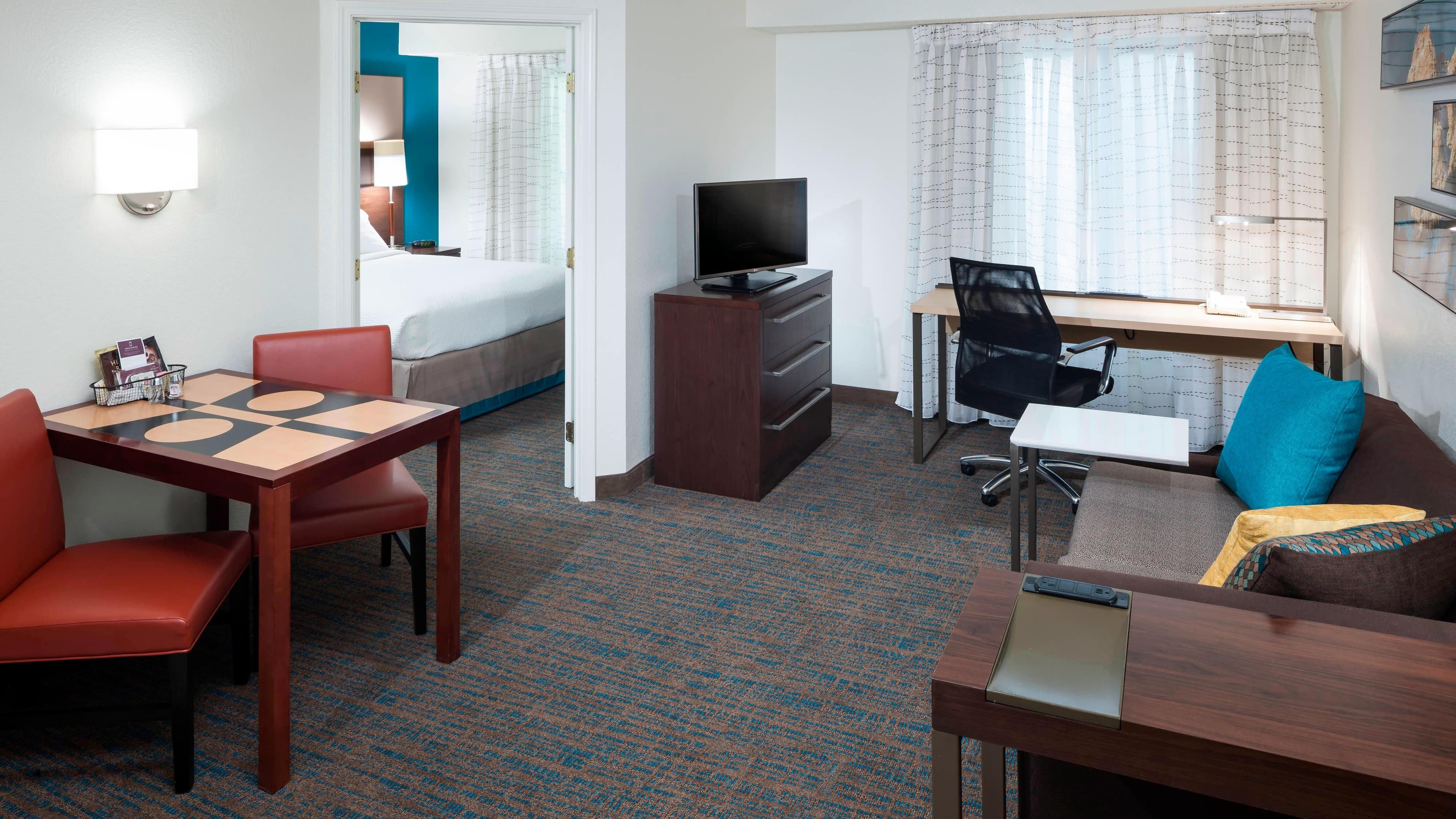 1 Bedroom Suite - Image 1