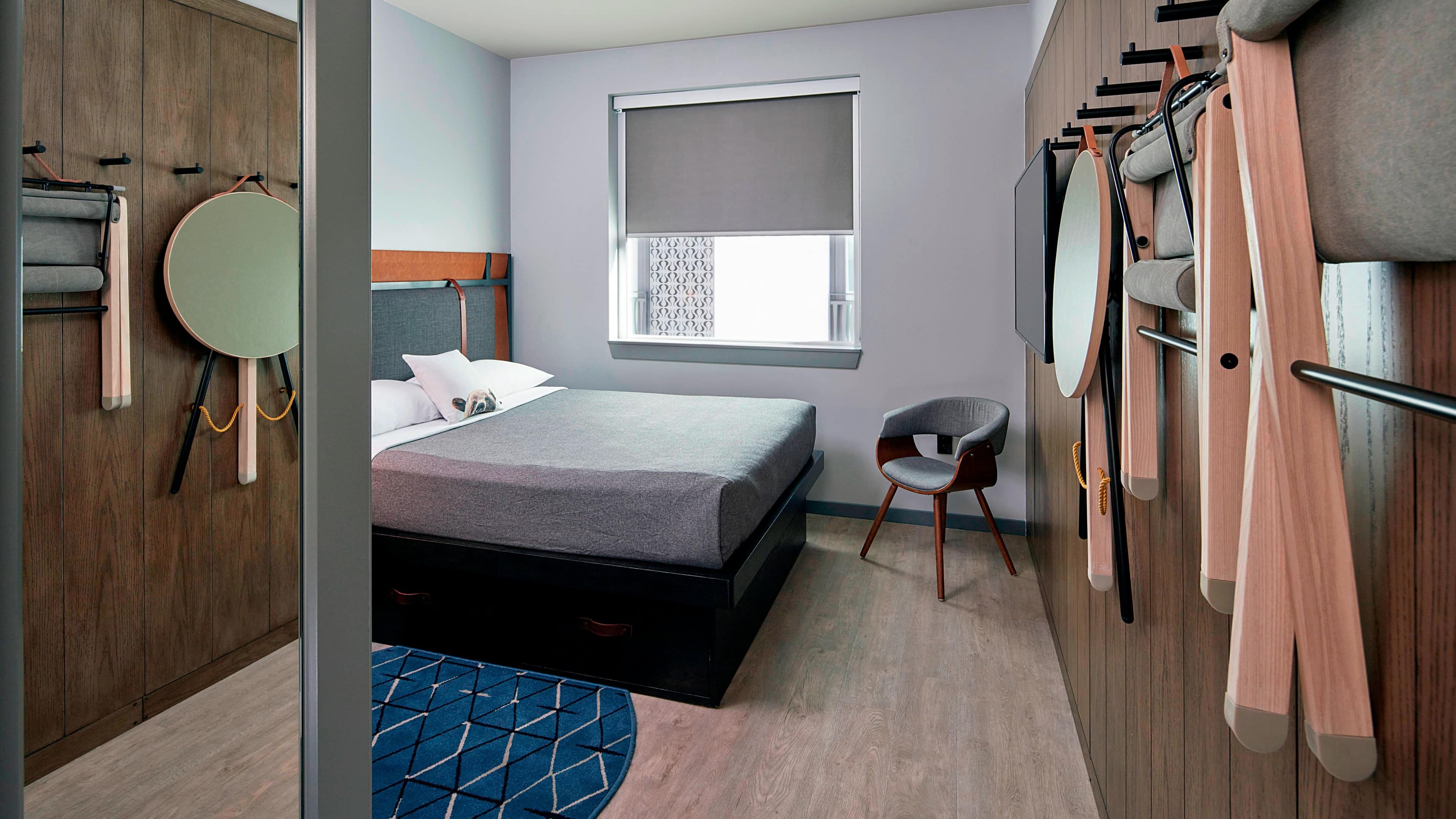 Guest Room - Image 1