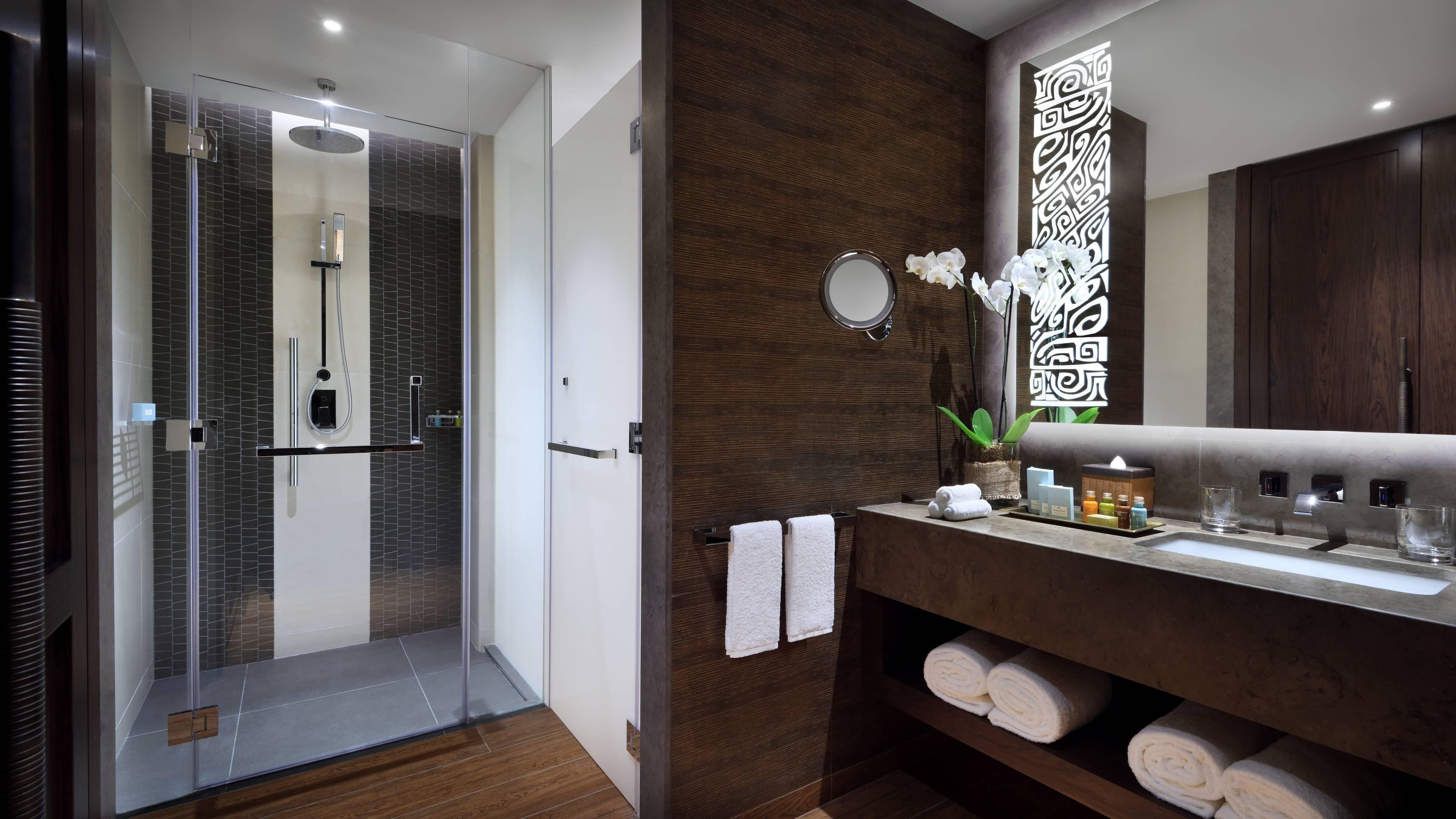 Room with Park Access - Image 7