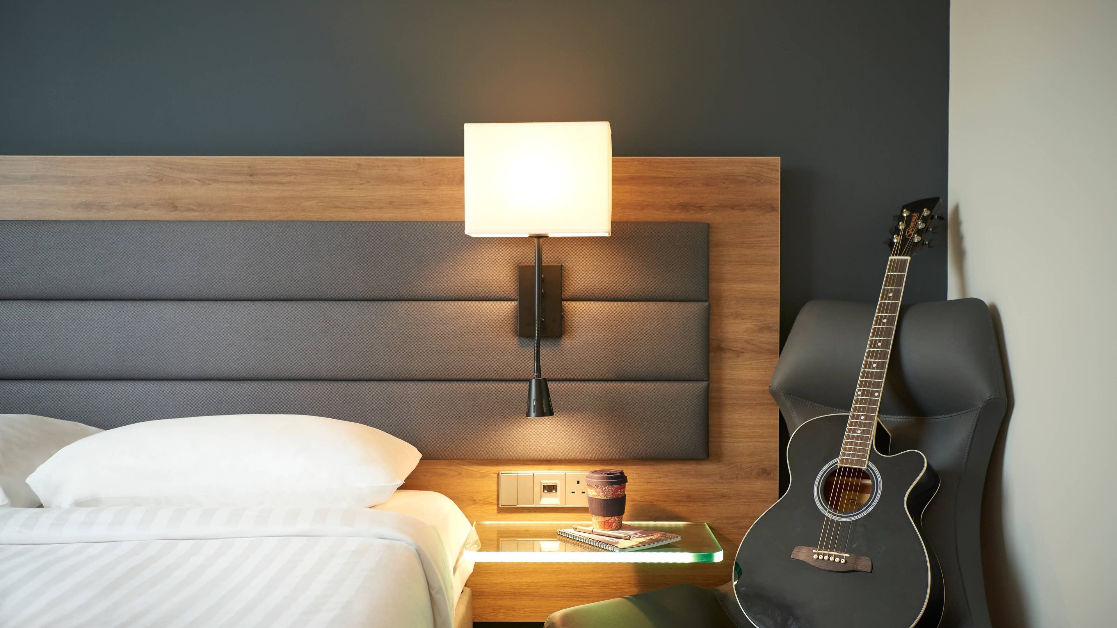 Moxy Queen Sleeper - Image 2