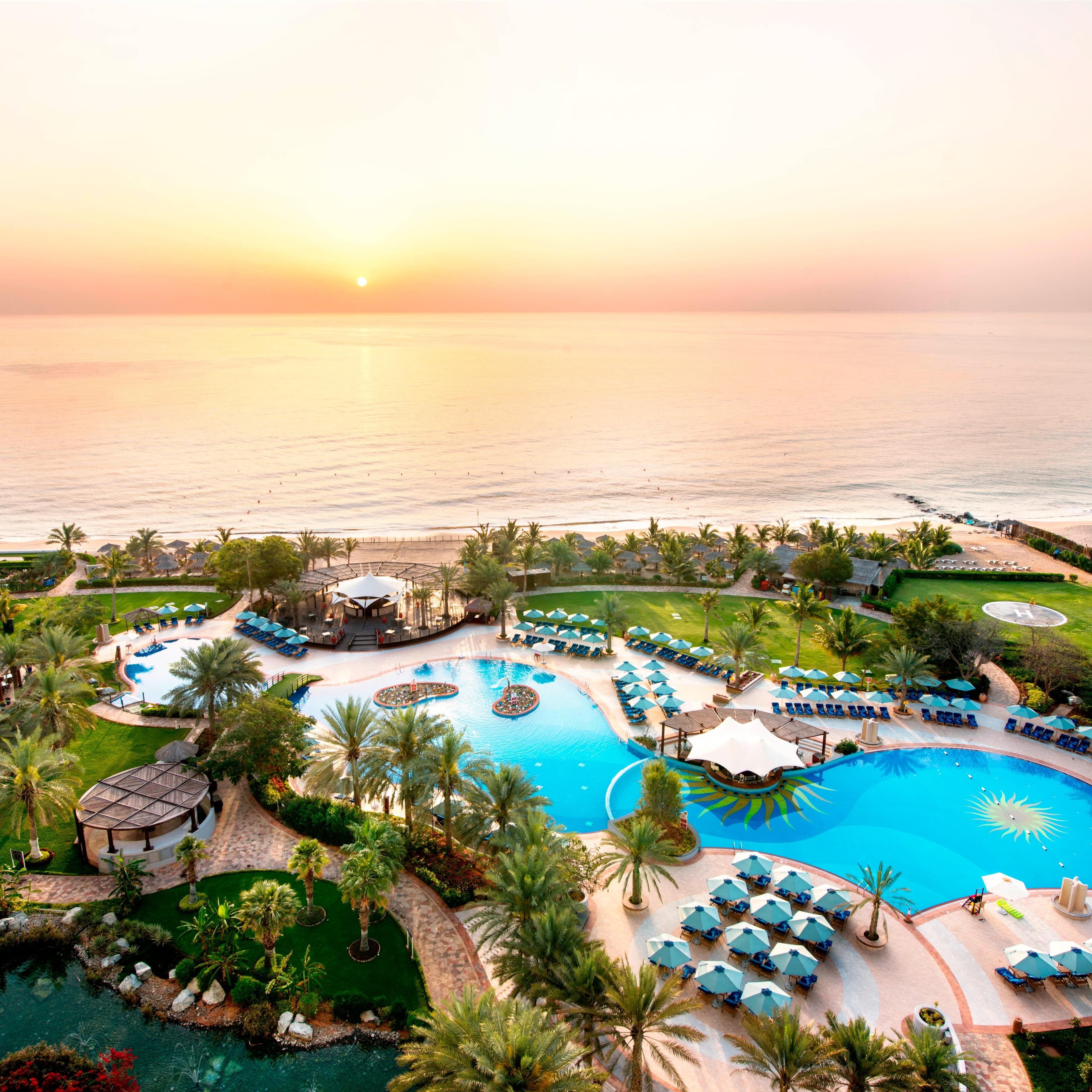 Le Méridien Al Aqah Beach Resort