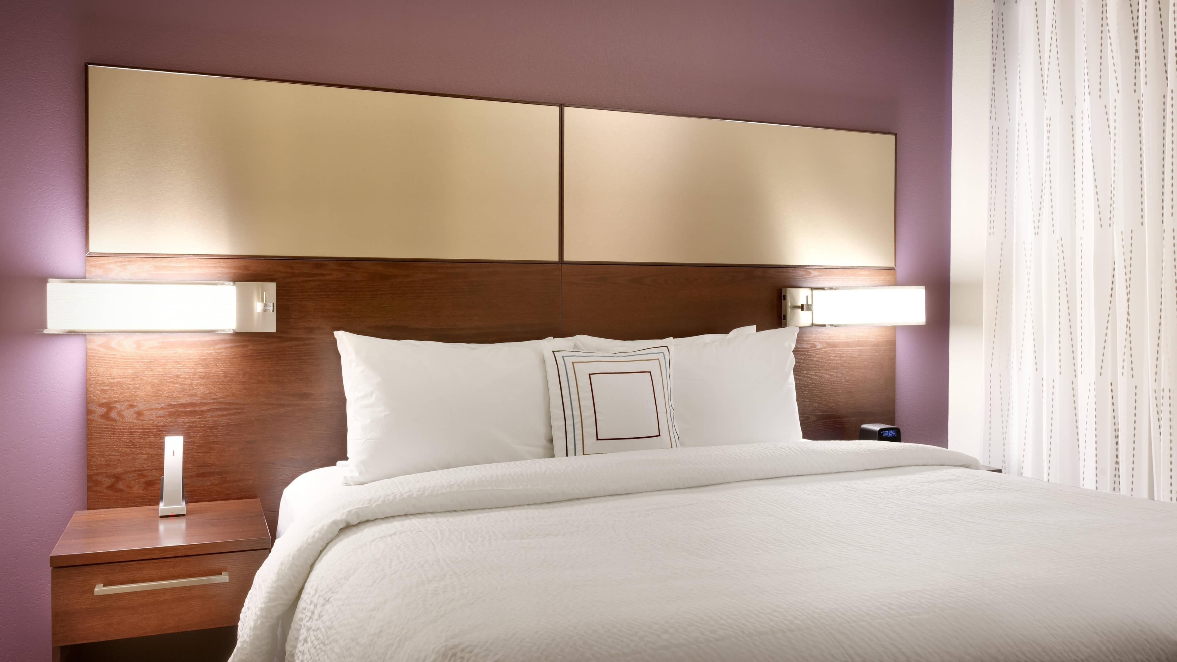 1 Bedroom Suite - Image 1