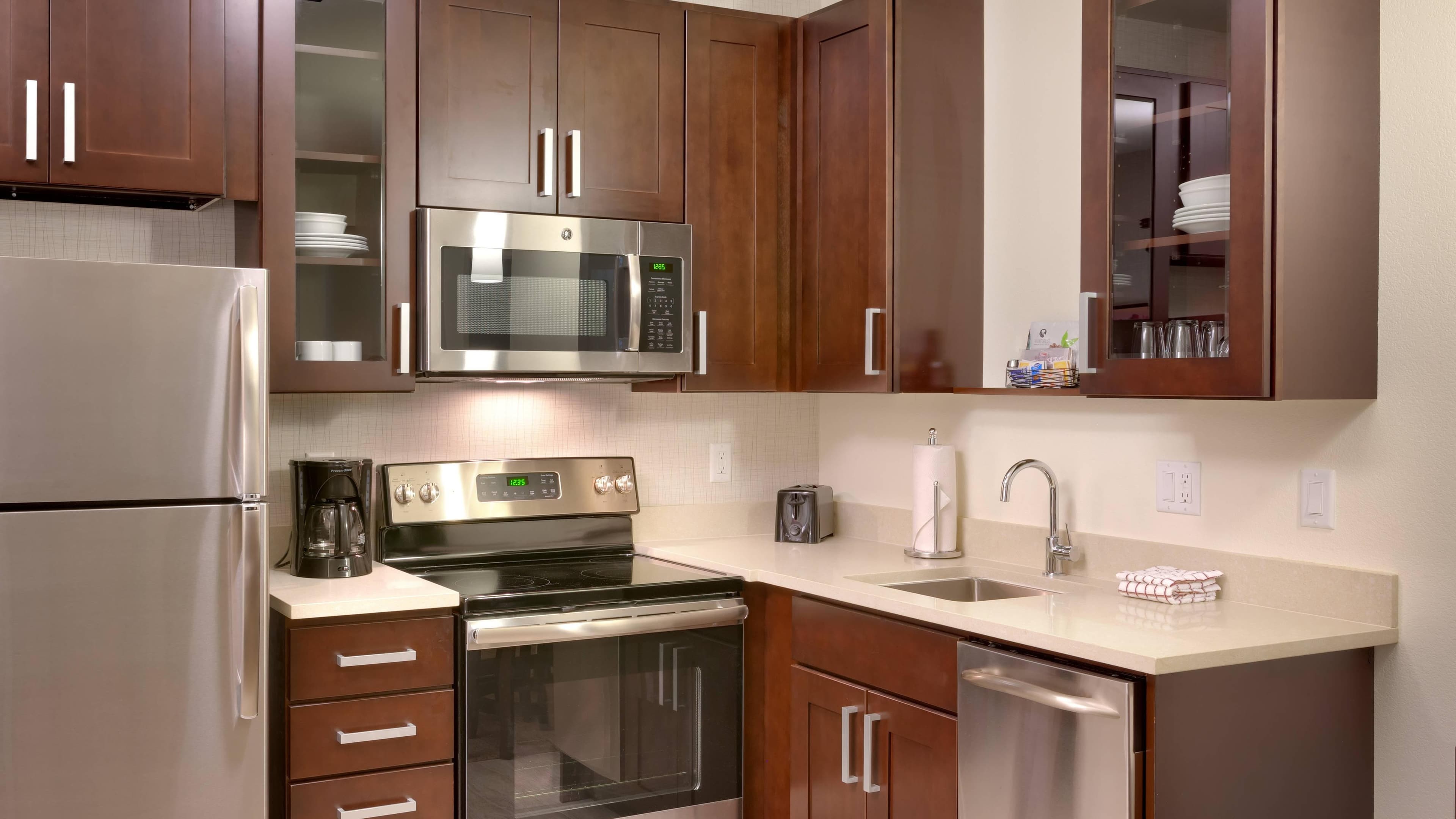 1 Bedroom Suite - Image 3