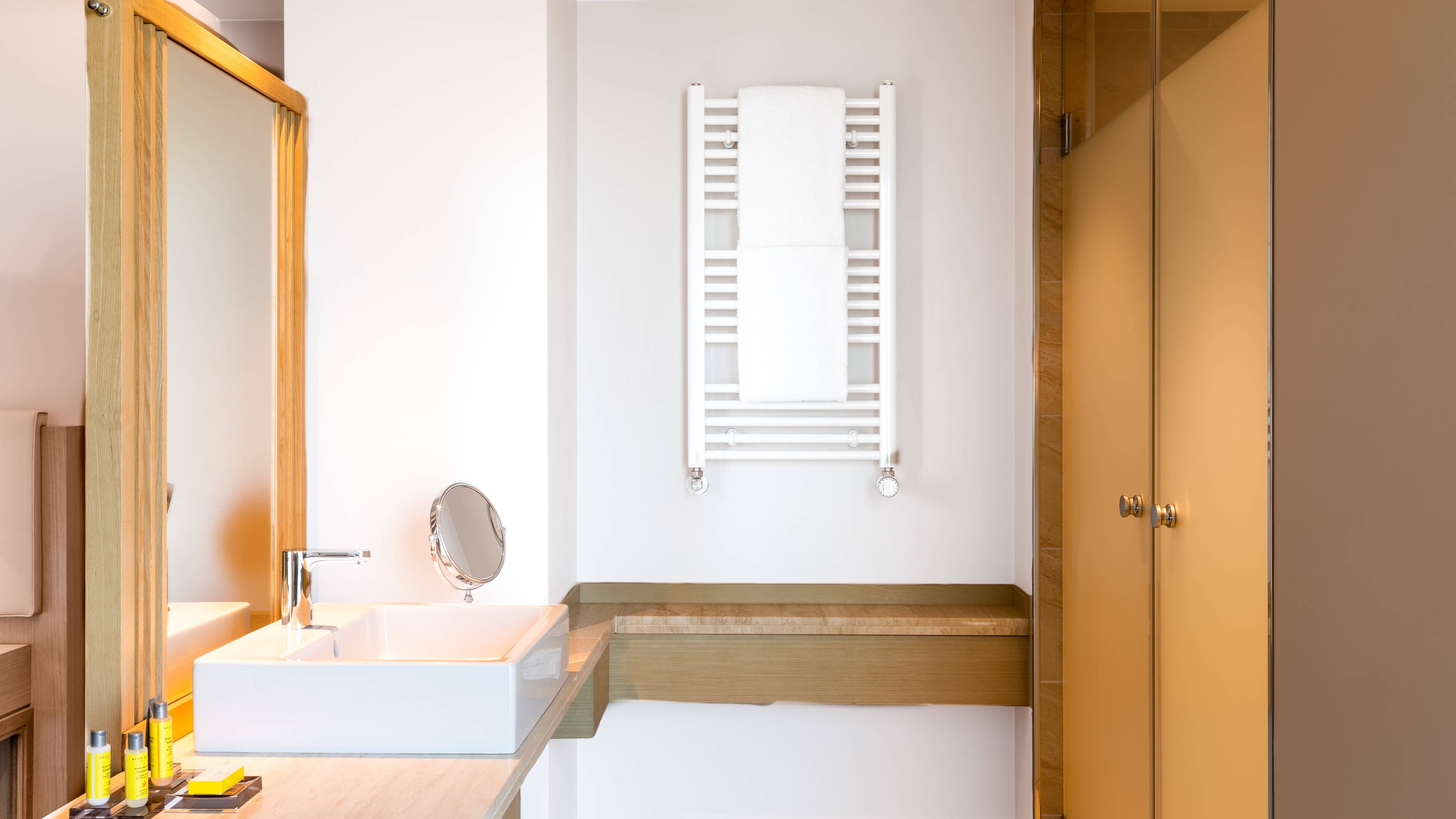 Twin Room 35 SQM - Image 2