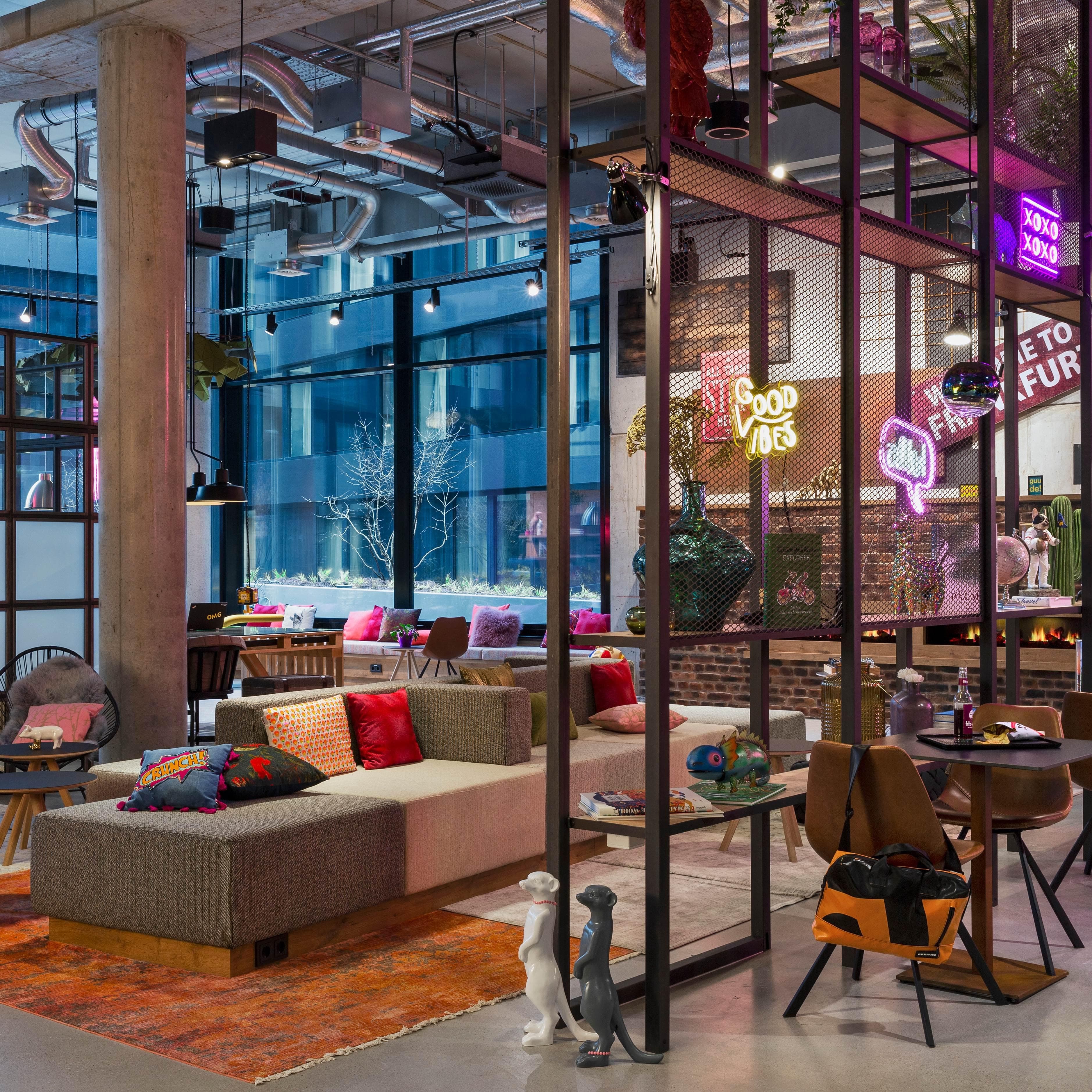 Moxy Frankfurt City Center