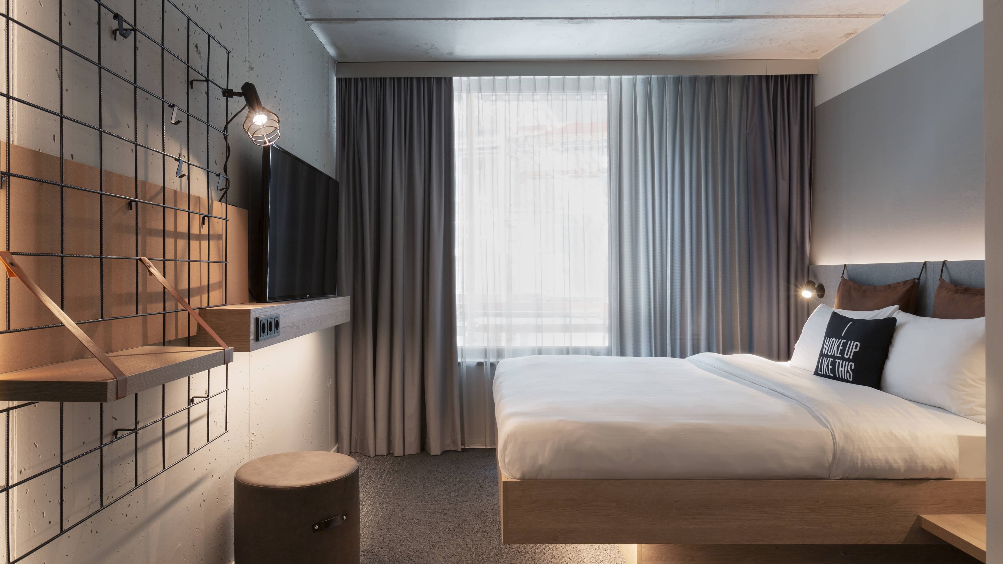 Moxy Sleeper - Image 1