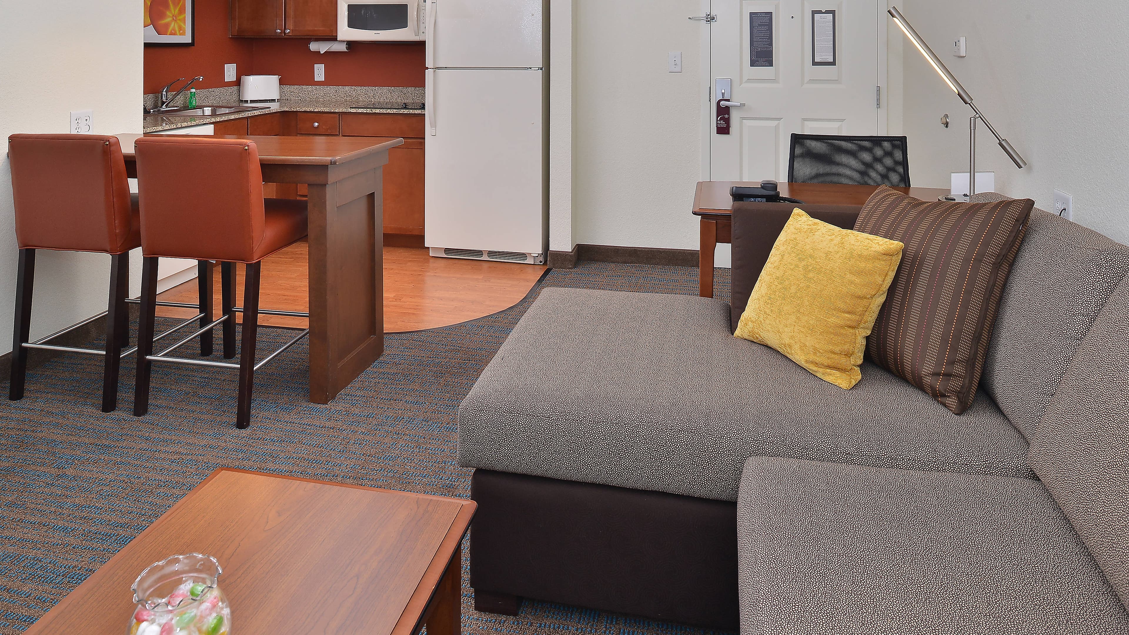 One Bedroom Suite - Image 2