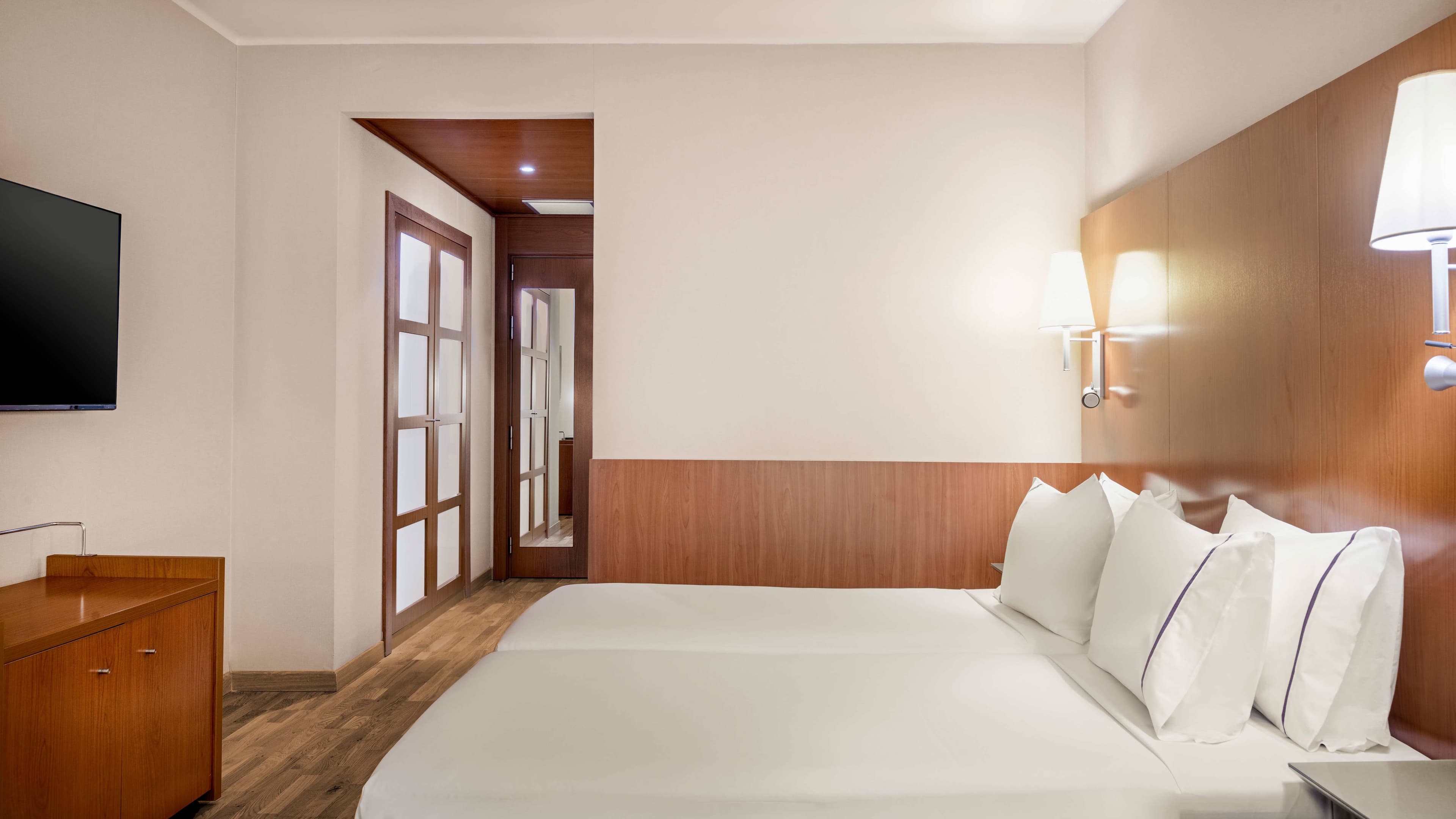 Standard Twin - Image 3