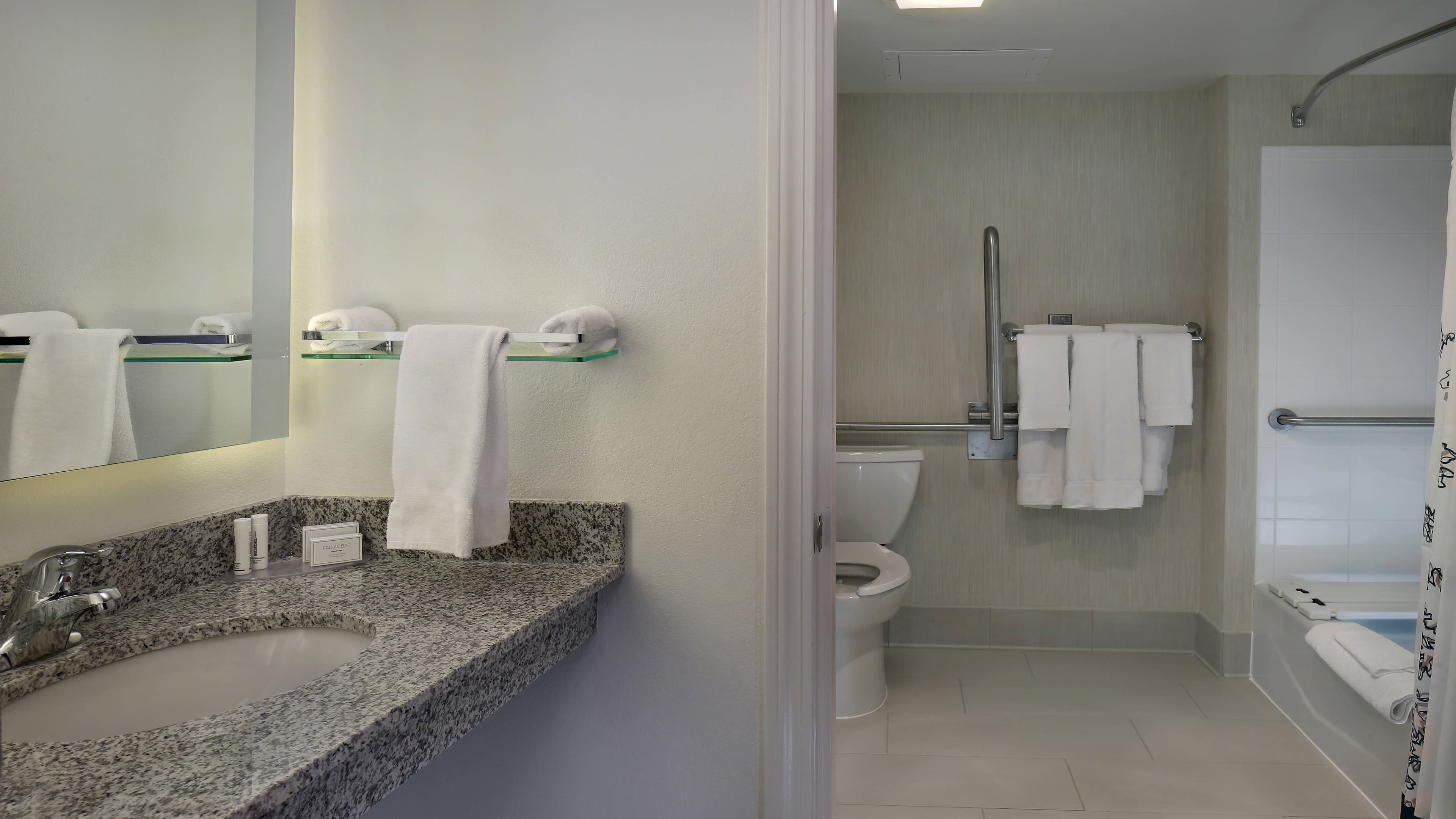 1 Bedroom 2 Room Suite - Image 7