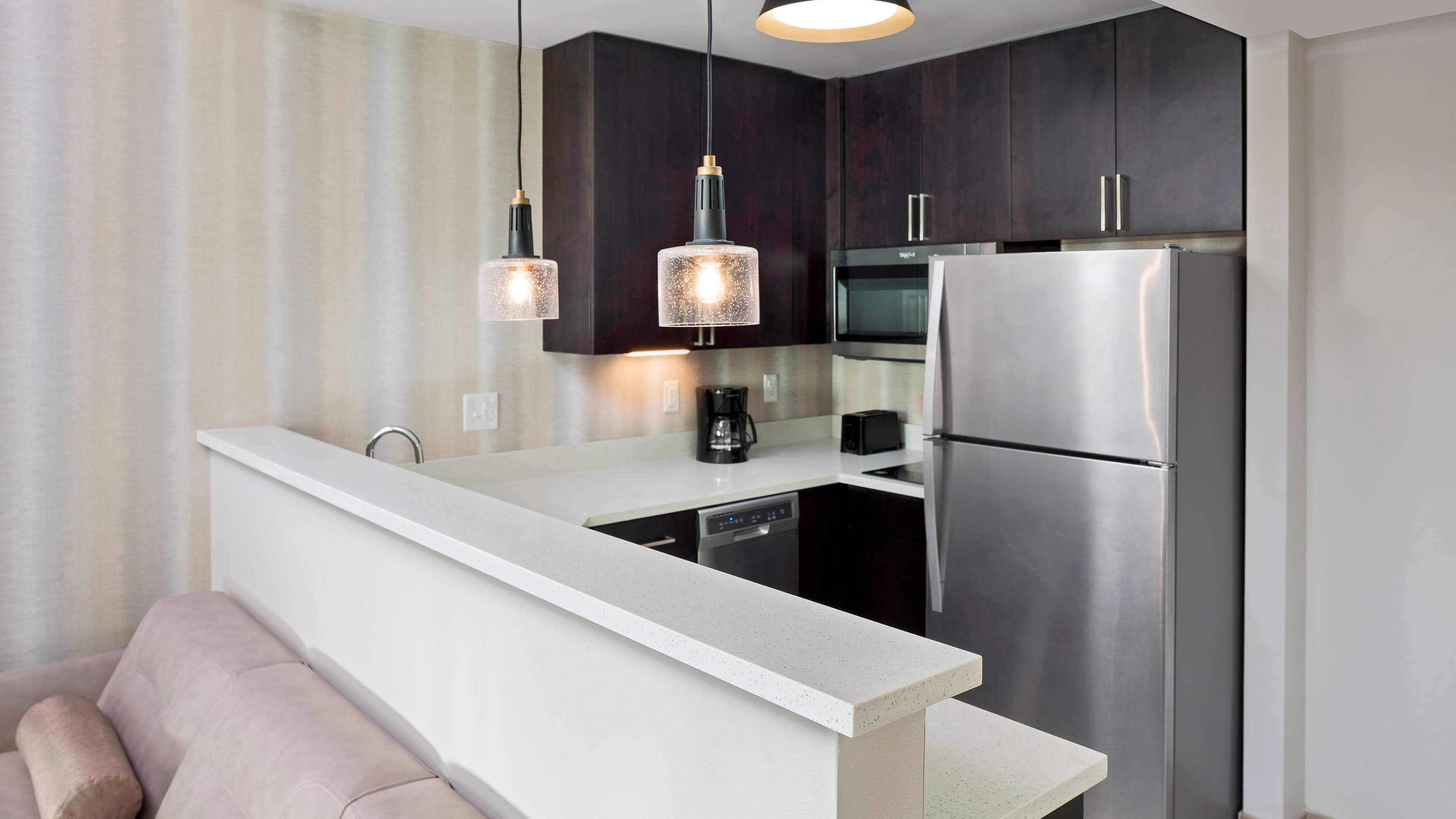 1 Bedroom Family Suite - Image 3