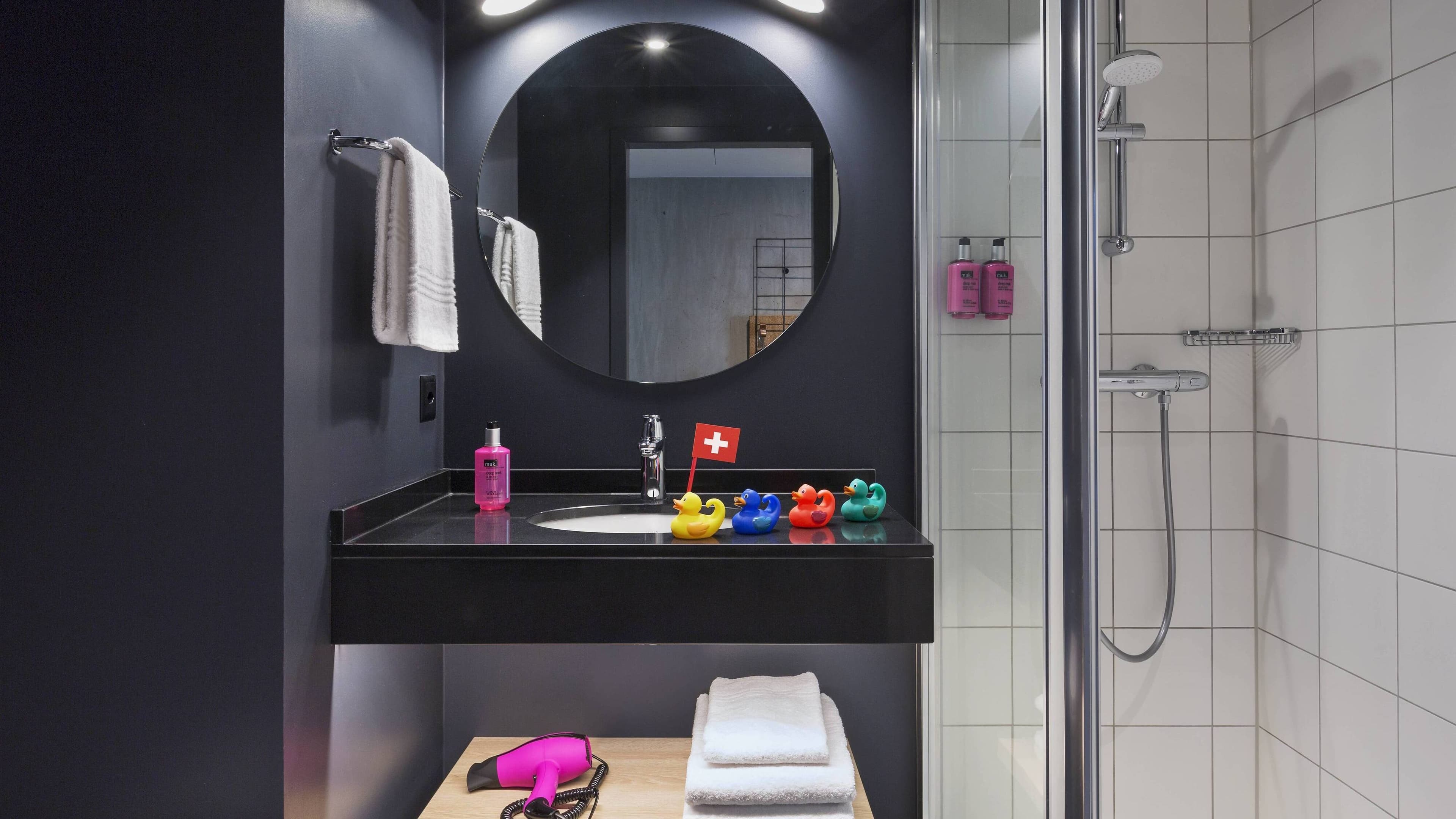 Moxy Sleeper Queen - Image 7